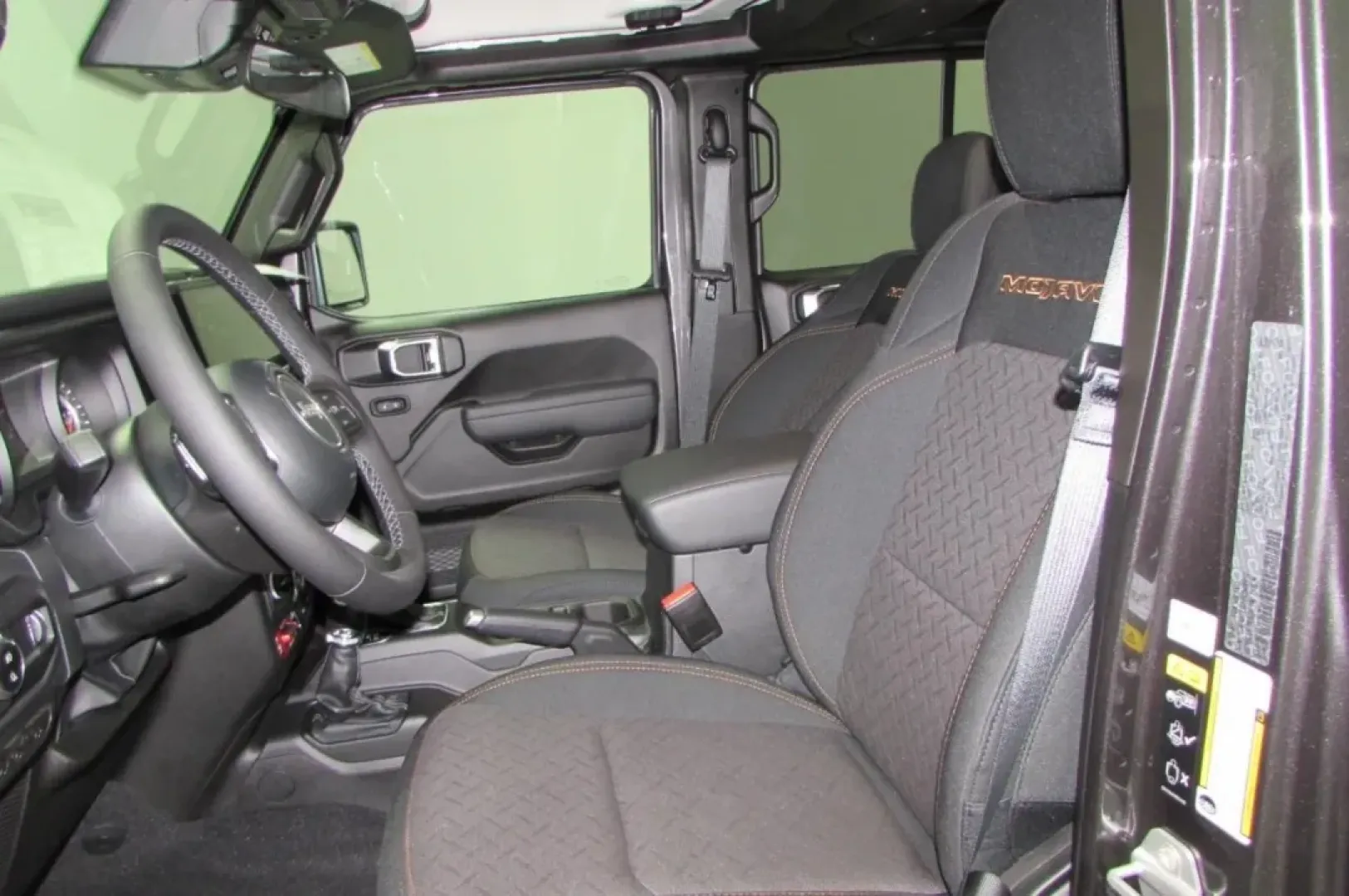 2025 /Black Jeep Gladiator Mojave (1C6RJTEG7SL) with an Other engine, Automatic transmission, located at 12830 Highway 21, De Soto, MO, 63020, (636) 337-7777, 38.153099, -90.573624 - **Unleash Your Adventurous Spirit with the 2025 Jeep Gladiator at Pettus CDJR DeSoto!**<br /> <br /> Are you ready to take on the open road, embark on thrilling weekend adventures, or tackle your daily commute with style and confidence? Look no further! The 2025 Jeep Gladiator, now available at Pett - Photo#13