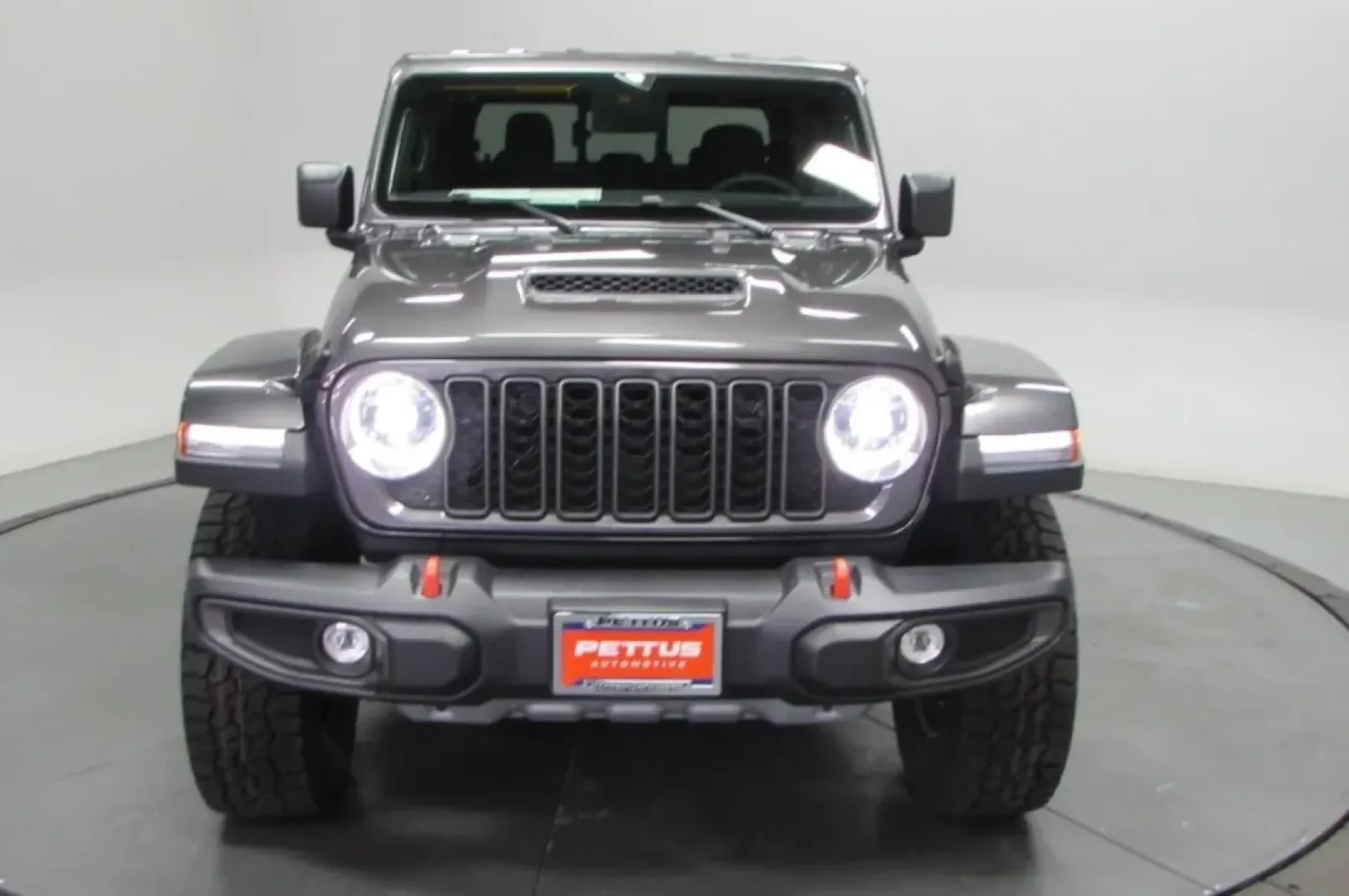 2025 /Black Jeep Gladiator Mojave (1C6RJTEG7SL) with an Other engine, Automatic transmission, located at 12830 Highway 21, De Soto, MO, 63020, (636) 337-7777, 38.153099, -90.573624 - **Unleash Your Adventurous Spirit with the 2025 Jeep Gladiator at Pettus CDJR DeSoto!**<br /> <br /> Are you ready to take on the open road, embark on thrilling weekend adventures, or tackle your daily commute with style and confidence? Look no further! The 2025 Jeep Gladiator, now available at Pett - Photo#1