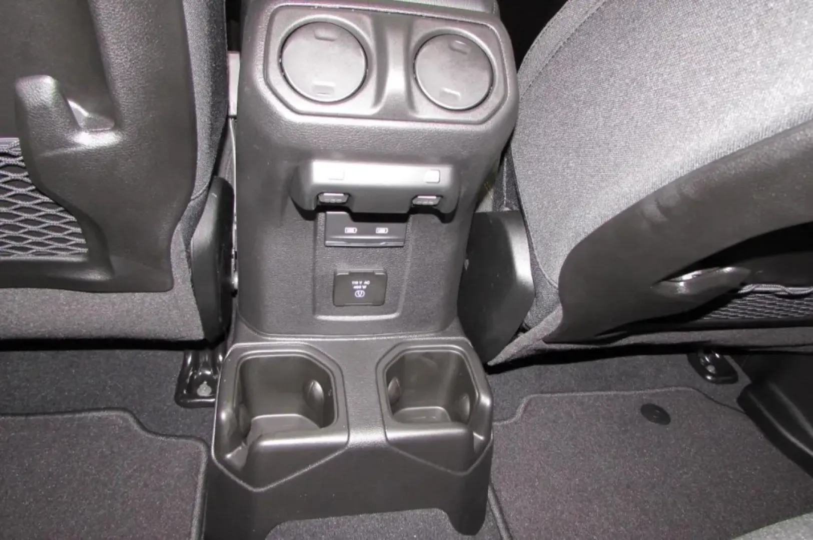 2025 /Black Jeep Gladiator Mojave (1C6RJTEG7SL) with an Other engine, Automatic transmission, located at 12830 Highway 21, De Soto, MO, 63020, (636) 337-7777, 38.153099, -90.573624 - **Unleash Your Adventurous Spirit with the 2025 Jeep Gladiator at Pettus CDJR DeSoto!**<br /> <br /> Are you ready to take on the open road, embark on thrilling weekend adventures, or tackle your daily commute with style and confidence? Look no further! The 2025 Jeep Gladiator, now available at Pett - Photo#27