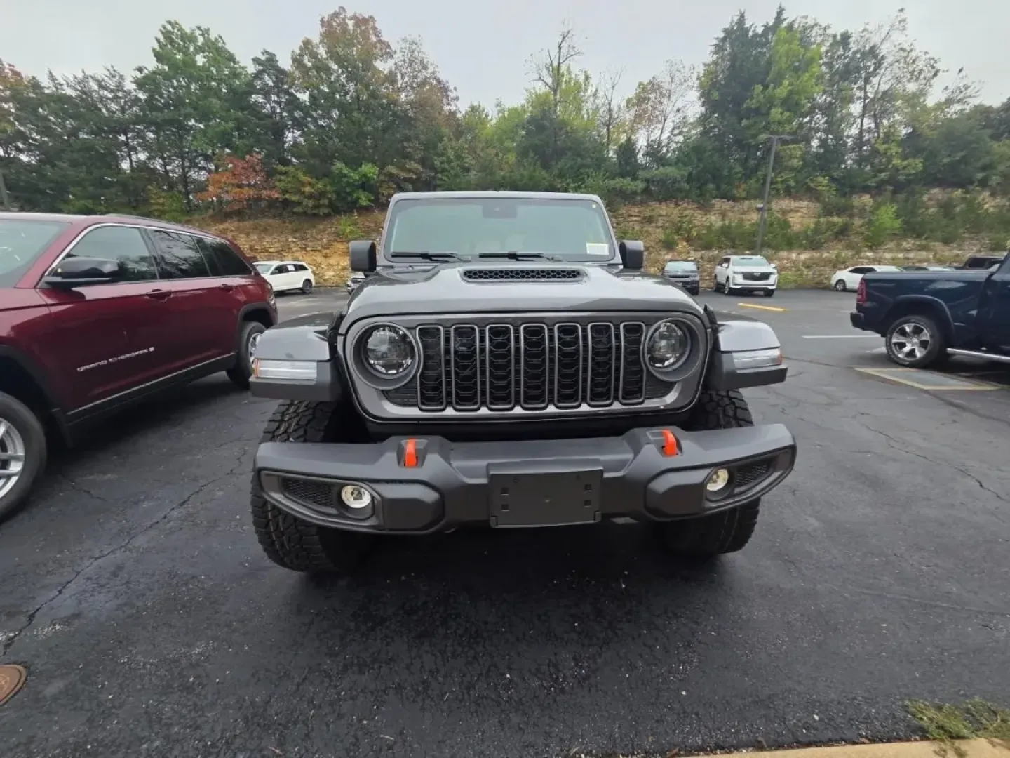 2025 /Black Jeep Gladiator Mojave (1C6RJTEG7SL) with an Other engine, Automatic transmission, located at 12830 Highway 21, De Soto, MO, 63020, (636) 337-7777, 38.153099, -90.573624 - **Unleash Your Adventurous Spirit with the 2025 Jeep Gladiator at Pettus CDJR DeSoto!**<br /> <br /> Are you ready to take on the open road, embark on thrilling weekend adventures, or tackle your daily commute with style and confidence? Look no further! The 2025 Jeep Gladiator, now available at Pett - Photo#31