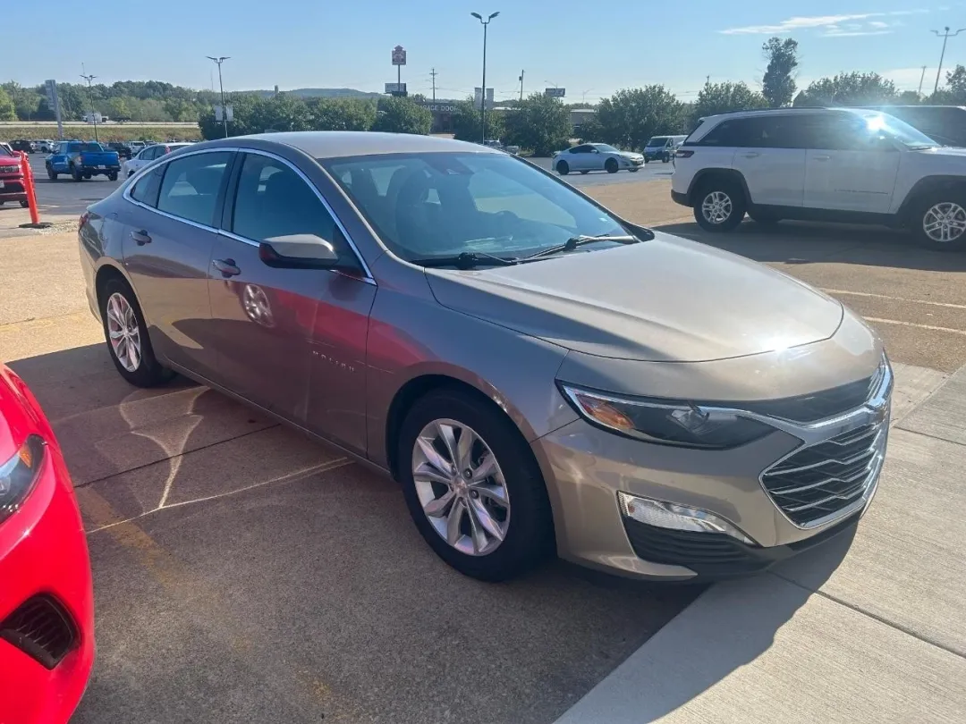 2024 Chevrolet Malibu LT