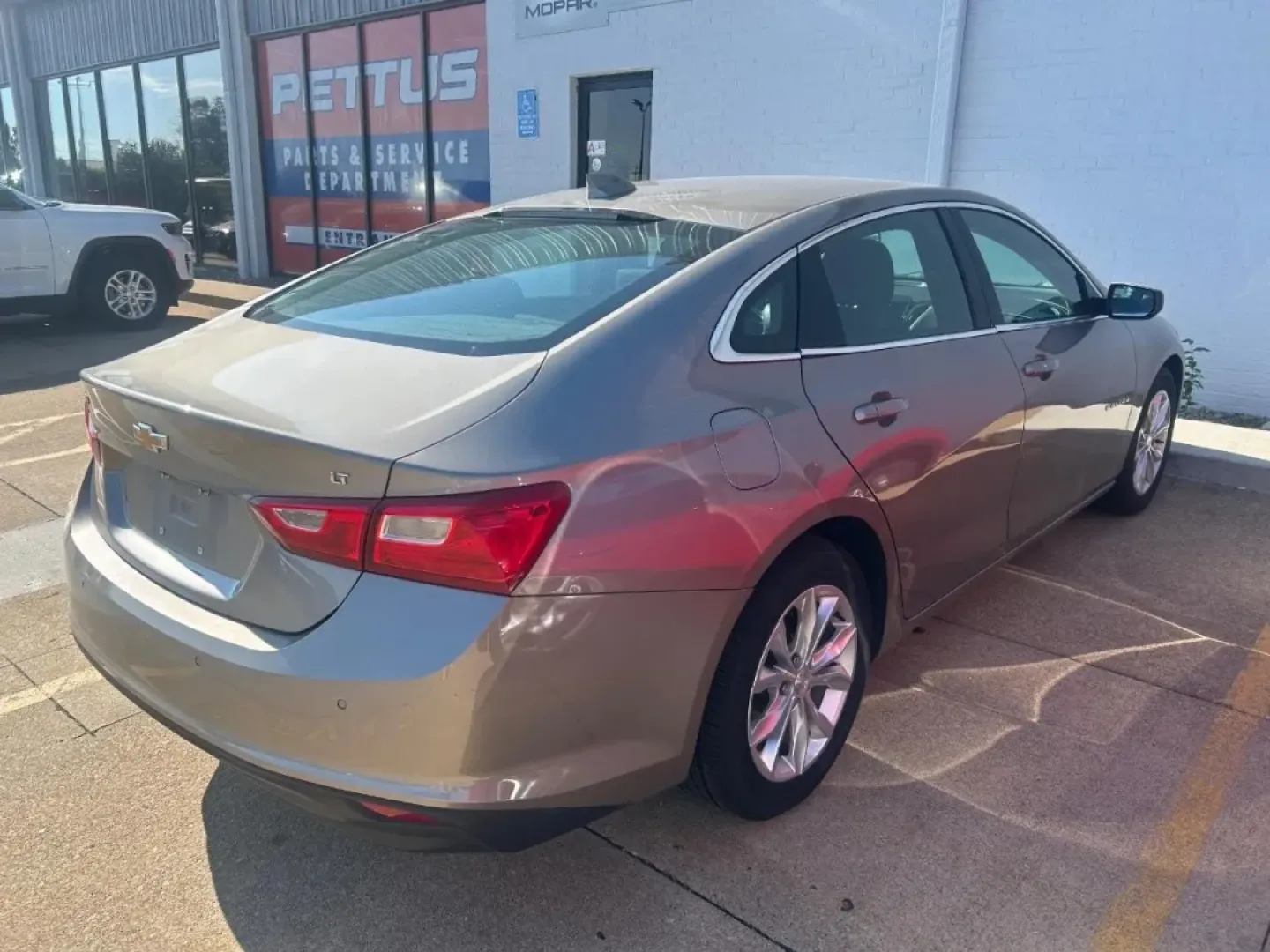 2024 Chevrolet Malibu LT 1LT (1G1ZD5ST1RF) with an 1.5L turbo DOHC 4-cylinder DI engine, Automatic transmission, located at 970 Woodlawn Dr., Farmington, MO, 63640, (573) 431-7800, 37.825642, -90.468674 - Elevate your daily commute with the stylish and efficient 2024 Chevrolet Malibu LT, now available at Pettus CDJR Farmington. If you're searching for *used cars near me* that perfectly blend comfort with performance, this four-door sedan is designed to meet your needs. Whether you're navigating the b - Photo#1