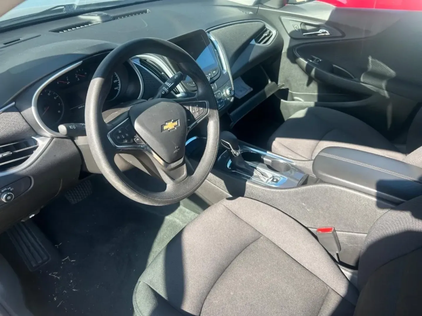 2024 Chevrolet Malibu LT 1LT (1G1ZD5ST1RF) with an 1.5L turbo DOHC 4-cylinder DI engine, Automatic transmission, located at 970 Woodlawn Dr., Farmington, MO, 63640, (573) 431-7800, 37.825642, -90.468674 - Elevate your daily commute with the stylish and efficient 2024 Chevrolet Malibu LT, now available at Pettus CDJR Farmington. If you're searching for *used cars near me* that perfectly blend comfort with performance, this four-door sedan is designed to meet your needs. Whether you're navigating the b - Photo#5