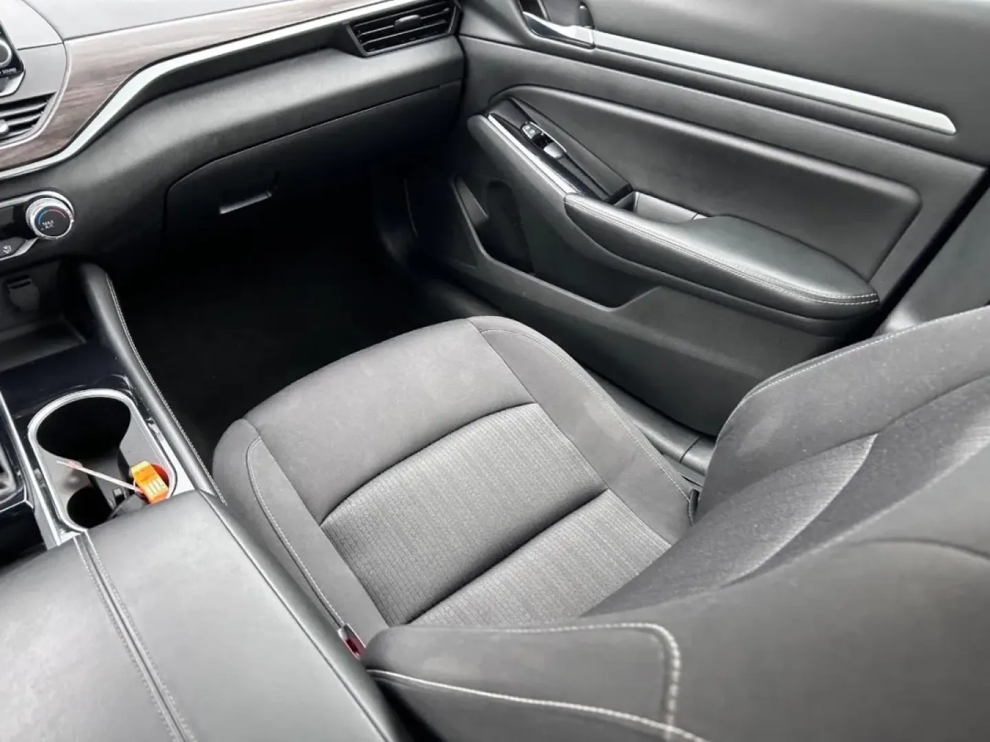 2023 /Charcoal Cloth Nissan Altima 2.5 SV (1N4BL4DV8PN) with an 2.5L DOHC 16-Valve 4-Cylinder engine, Automatic transmission, located at 970 Woodlawn Dr., Farmington, MO, 63640, (573) 431-7800, 37.825642, -90.468674 - **Find Your Perfect Sedan for Daily Commutes and Weekend Getaways!**<br /> <br /> Are you in the market for a reliable, stylish vehicle that can handle both the hustle and bustle of daily life and spontaneous weekend adventures? Look no further than this stunning 2023 Nissan Altima 2.5 SV, now avail - Photo#16