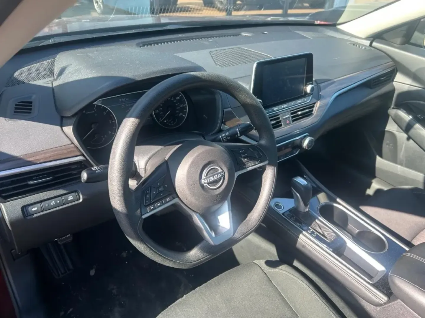 2023 Nissan Altima 2.5 SV (1N4BL4DV8PN) with an 2.5L DOHC 16-Valve 4-Cylinder engine, Automatic transmission, located at 970 Woodlawn Dr., Farmington, MO, 63640, (573) 431-7800, 37.825642, -90.468674 - **Find Your Perfect Sedan for Daily Commutes and Weekend Getaways!**<br /> <br /> Are you in the market for a reliable, stylish vehicle that can handle both the hustle and bustle of daily life and spontaneous weekend adventures? Look no further than this stunning 2023 Nissan Altima 2.5 SV, now avail - Photo#5