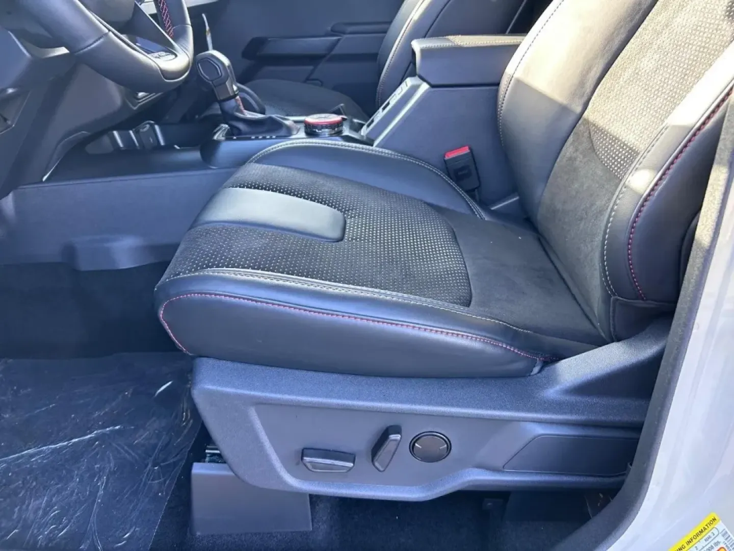 2025 /Black Onyx Leather Ford Bronco Raptor (1FMEE0RR0SL) with an 3.0L EcoBoost V6 engine, Automatic transmission, located at 141 Commercial Dr, Fredericktown, MO, 63645, (573) 783-6432, 37.570087, -90.320648 - Are you in search of the ultimate adventure vehicle that can handle anything from weekend getaways to daily commutes? Look no further! Introducing the stunning 2025 Ford Bronco Raptor, a powerful SUV designed for those who crave both performance and style. This quality used vehicle is perfect for ou - Photo#17