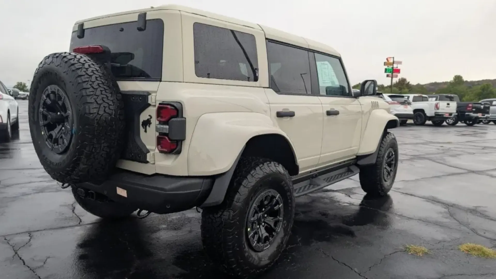 2025 /Black Onyx Leather Ford Bronco Raptor (1FMEE0RR0SL) with an 3.0L EcoBoost V6 engine, Automatic transmission, located at 141 Commercial Dr, Fredericktown, MO, 63645, (573) 783-6432, 37.570087, -90.320648 - Are you in search of the ultimate adventure vehicle that can handle anything from weekend getaways to daily commutes? Look no further! Introducing the stunning 2025 Ford Bronco Raptor, a powerful SUV designed for those who crave both performance and style. This quality used vehicle is perfect for ou - Photo#3