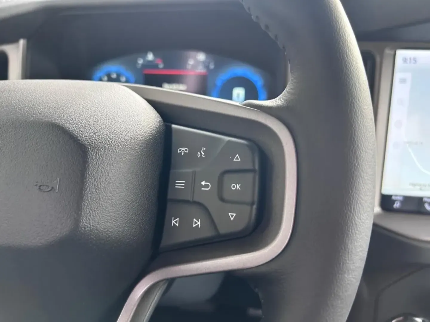 2025 /Black Onyx Leather Ford Bronco Outer Banks (1FMEE8BP4SL) with an 2.7L V6 engine, Automatic transmission, located at 141 Commercial Dr, Fredericktown, MO, 63645, (573) 783-6432, 37.570087, -90.320648 - **Adventure Awaits with the 2025 Ford Bronco Outer Banks Your Perfect Companion for Weekend Getaways!**<br /> <br /> Are you ready to elevate your lifestyle with a ride that embodies freedom, adventure, and style? Look no further than the 2025 Ford Bronco Outer Banks, available now at Pettus Ford F - Photo#12