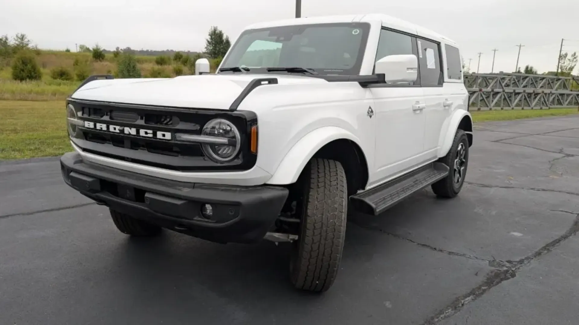 2025 /Smoked Truffle w/Black Leather Ford Bronco Outer Banks (1FMEE8BP8SL) with an 2.7L V6 engine, Automatic transmission, located at 141 Commercial Dr, Fredericktown, MO, 63645, (573) 783-6432, 37.570087, -90.320648 - Are you ready to elevate your weekend adventures and make unforgettable memories with friends and family? Look no further than this stunning 2025 Ford Bronco Outer Banks, now available at Pettus Ford Fredericktown, your trusted OEM dealership located at 141 Commercial Drive in beautiful Fredericktow - Photo#0