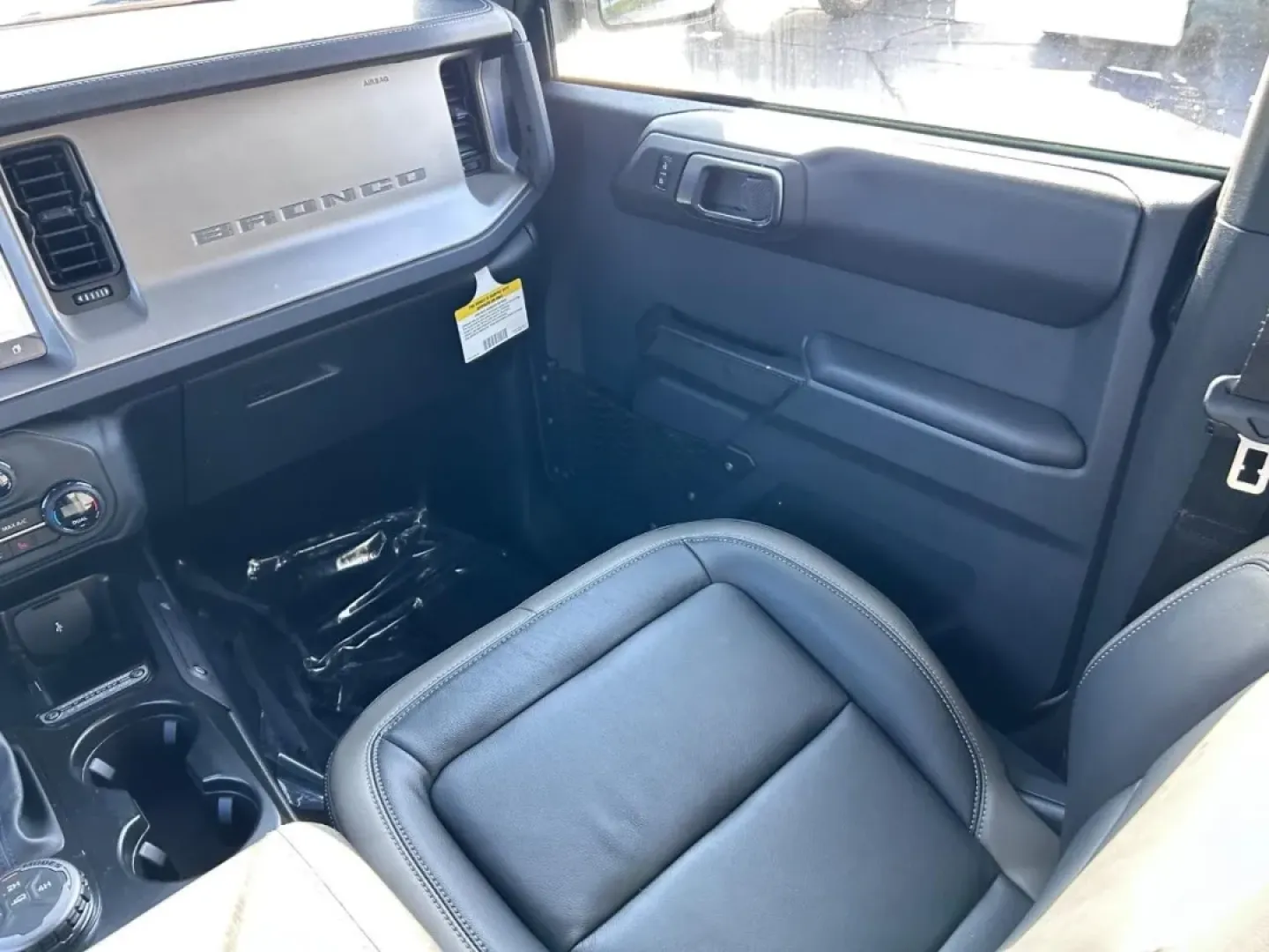 2025 /Smoked Truffle w/Black Leather Ford Bronco Outer Banks (1FMEE8BP8SL) with an 2.7L V6 engine, Automatic transmission, located at 141 Commercial Dr, Fredericktown, MO, 63645, (573) 783-6432, 37.570087, -90.320648 - Are you ready to elevate your weekend adventures and make unforgettable memories with friends and family? Look no further than this stunning 2025 Ford Bronco Outer Banks, now available at Pettus Ford Fredericktown, your trusted OEM dealership located at 141 Commercial Drive in beautiful Fredericktow - Photo#16
