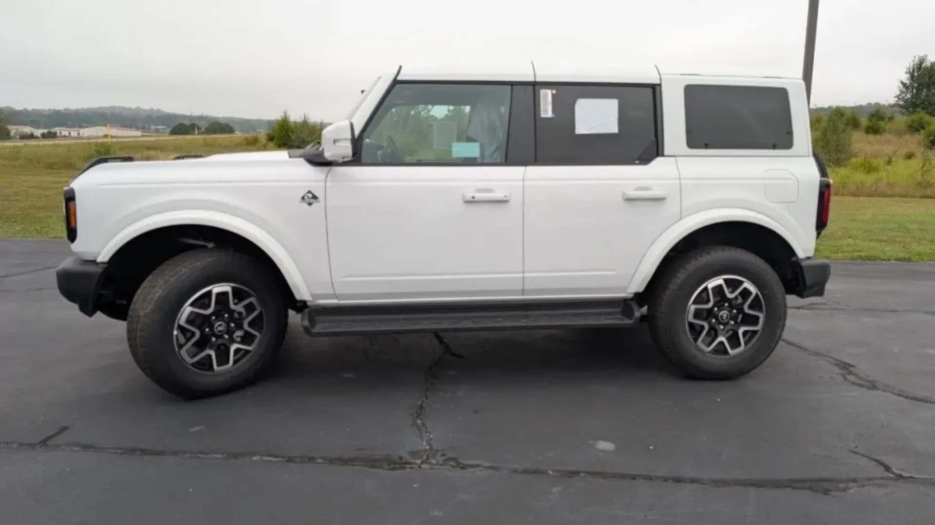 2025 /Smoked Truffle w/Black Leather Ford Bronco Outer Banks (1FMEE8BP8SL) with an 2.7L V6 engine, Automatic transmission, located at 141 Commercial Dr, Fredericktown, MO, 63645, (573) 783-6432, 37.570087, -90.320648 - Are you ready to elevate your weekend adventures and make unforgettable memories with friends and family? Look no further than this stunning 2025 Ford Bronco Outer Banks, now available at Pettus Ford Fredericktown, your trusted OEM dealership located at 141 Commercial Drive in beautiful Fredericktow - Photo#1