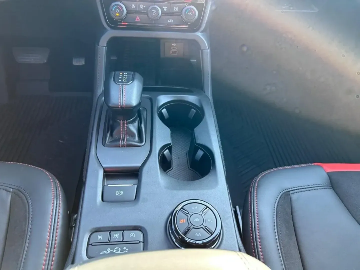 2025 /Ebony Leather Ford Ranger Raptor (1FTER4LR1SL) with an 3.0L EcoBoost V6 engine, Automatic transmission, located at 141 Commercial Dr, Fredericktown, MO, 63645, (573) 783-6432, 37.570087, -90.320648 - Are you ready to elevate your adventures and tackle your daily commute with style and power? Look no further than this stunning 2025 Ford Ranger Raptor, available now at Pettus Ford Fredericktown, your trusted OEM dealership in Fredericktown, MO. Whether you're navigating the urban jungle or heading - Photo#15