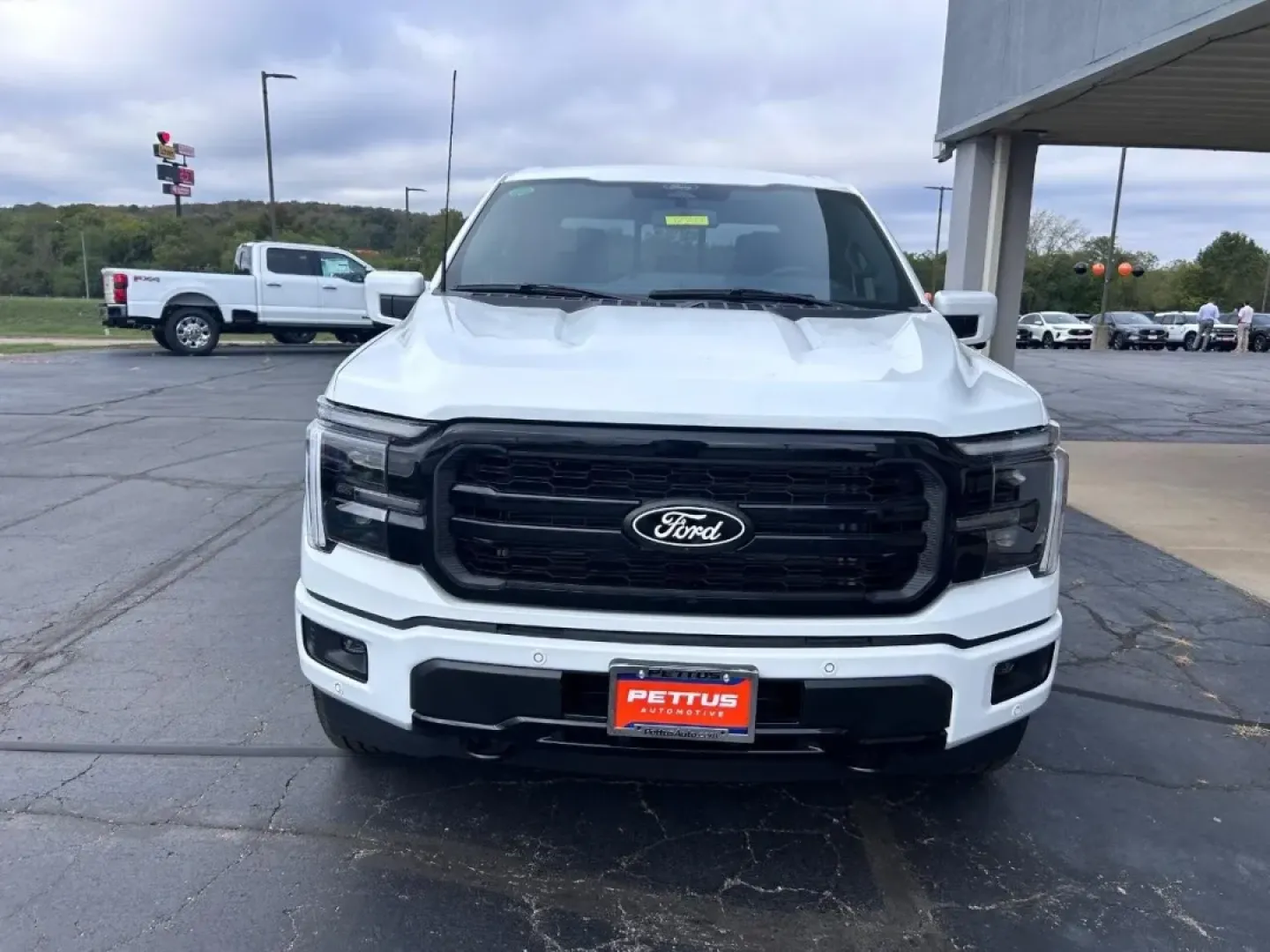 2025 /Black/Medium Dark Slate Leather Ford F-150 LARIAT (1FTFW5L85SF) with an 3.5L V6 engine, located at 141 Commercial Dr, Fredericktown, MO, 63645, (573) 783-6432, 37.570087, -90.320648 - **Experience the Perfect Blend of Power and Comfort with the 2025 Ford F-150 LARIAT at Pettus Ford Fredericktown!**<br /> <br /> Are you ready to elevate your lifestyle with a truck that effortlessly combines performance, comfort, and style? The 2025 Ford F-150 LARIAT, available at Pettus Ford Frede - Photo#7