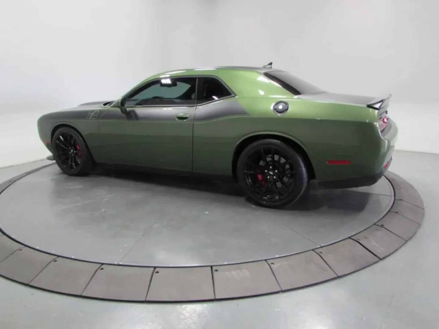 2022 /Black Dodge Challenger R/T (2C3CDZBTXNH) with an Other engine, located at 12830 Highway 21, De Soto, MO, 63020, (636) 337-7777, 38.153099, -90.573624 - **Unleash Your Inner Speed Demon with This 2022 Dodge Challenger R/T - Perfect for Weekend Adventures!**<br /> <br /> Are you ready to elevate your driving experience? The 2022 Dodge Challenger R/T is more than just a vehicle; it's a lifestyle choice for those who crave power, style, and the thrill - Photo#3