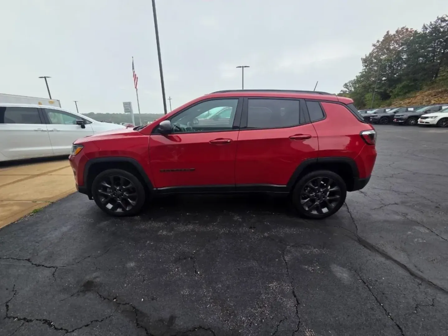 2021 /Black Jeep Compass 80th Special Edition (3C4NJDEB1MT) with an Other engine, Automatic transmission, located at 12830 Highway 21, De Soto, MO, 63020, (636) 337-7777, 38.153099, -90.573624 - **Adventure Awaits with the 2021 Jeep Compass 4WD 80th Special Edition! Explore Life's Best Moments with Confidence!**<br /> <br /> Are you ready to elevate your weekend getaways or daily commutes? Introducing the 2021 Jeep Compass 4WD 80th Special Edition, available now at Pettus CDJR DeSoto. This - Photo#2