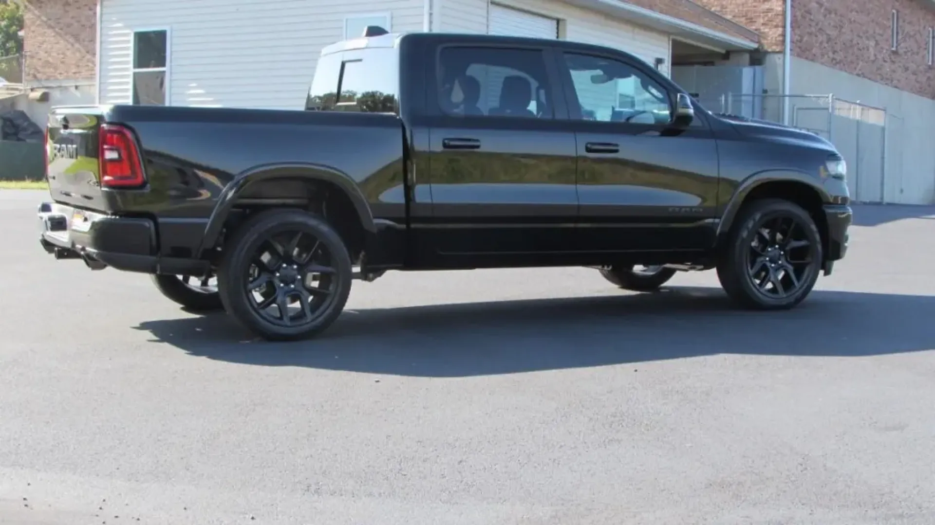 2026 /Black Ram 1500 Laramie (1C6SRFJP6TN) with an Other engine, Automatic transmission, located at 12830 Highway 21, De Soto, MO, 63020, (636) 337-7777, 38.153099, -90.573624 - Are you ready to elevate your adventures and take your lifestyle to the next level? The 2026 Ram 1500 Laramie is not just a truck; it's a powerful companion for weekend getaways, daily commutes, and everything in between. Whether you're hauling gear for family outings or navigating the daily grind, - Photo#9