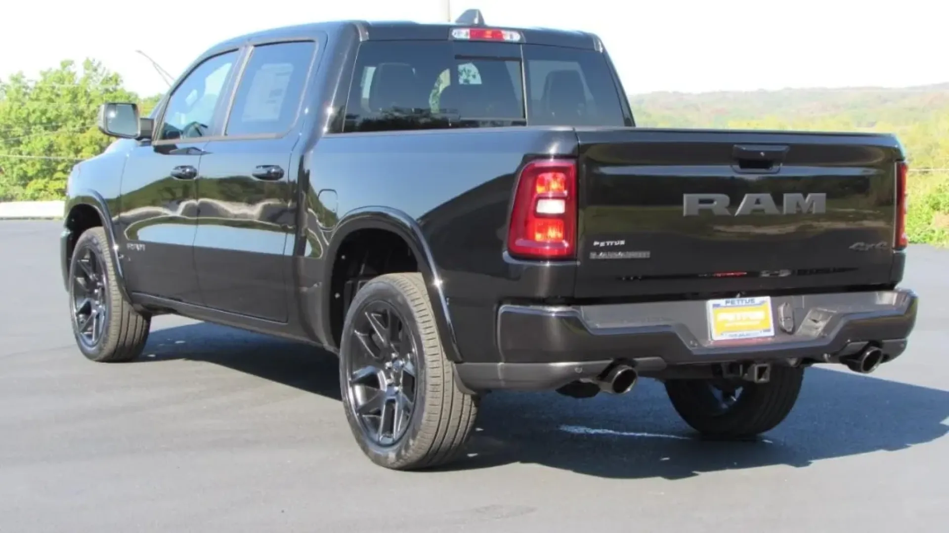 2026 /Black Ram 1500 Laramie (1C6SRFJP6TN) with an Other engine, Automatic transmission, located at 12830 Highway 21, De Soto, MO, 63020, (636) 337-7777, 38.153099, -90.573624 - Are you ready to elevate your adventures and take your lifestyle to the next level? The 2026 Ram 1500 Laramie is not just a truck; it's a powerful companion for weekend getaways, daily commutes, and everything in between. Whether you're hauling gear for family outings or navigating the daily grind, - Photo#6