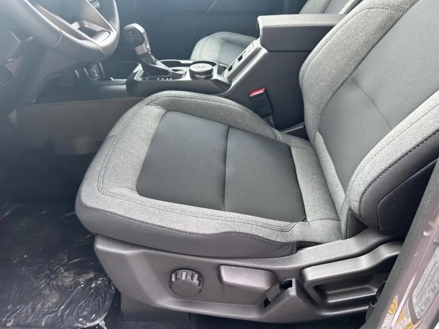 2025 /Dark Gray w/Black Onyx Cloth Ford Bronco Big Bend (1FMDE7BH1SL) with an 2.3L EcoBoost I-4 engine, located at 141 Commercial Dr, Fredericktown, MO, 63645, (573) 783-6432, 37.570087, -90.320648 - **Unleash Your Adventurous Spirit with the 2025 Ford Bronco Big Bend at Pettus Ford Fredericktown!**<br /> <br /> Are you ready to elevate your weekends and embark on thrilling adventures? Look no further than the stunning 2025 Ford Bronco Big Bend, available now at Pettus Ford Fredericktown, your t - Photo#18