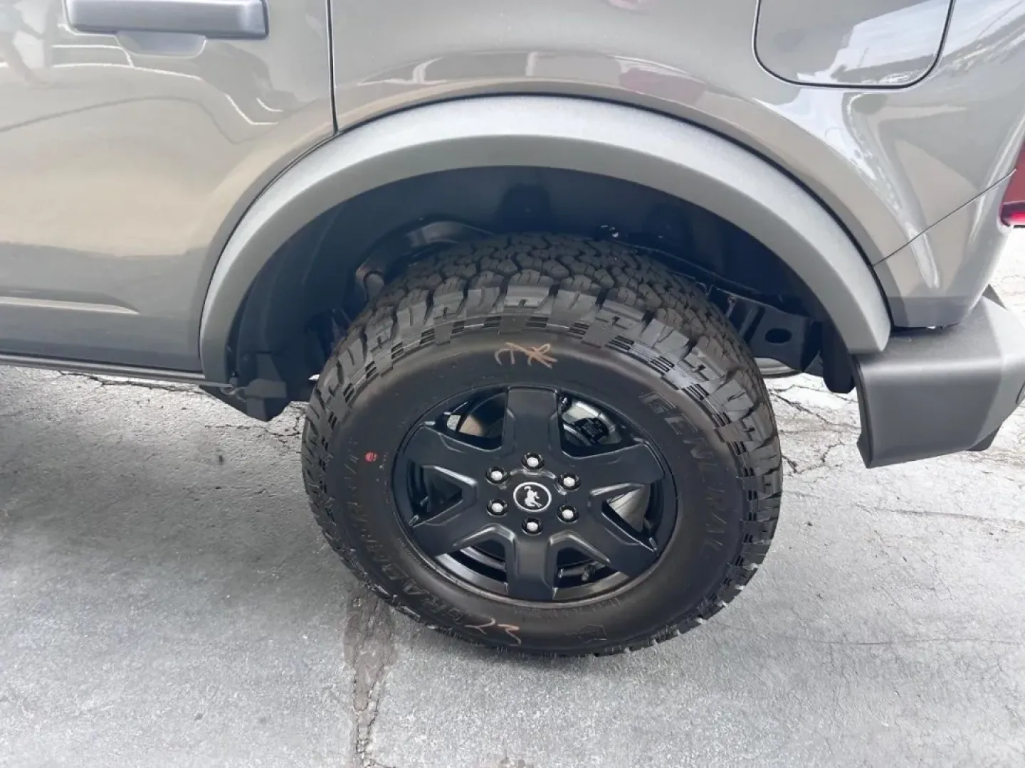 2025 /Dark Gray w/Black Onyx Cloth Ford Bronco Big Bend (1FMDE7BH1SL) with an 2.3L EcoBoost I-4 engine, located at 141 Commercial Dr, Fredericktown, MO, 63645, (573) 783-6432, 37.570087, -90.320648 - **Unleash Your Adventurous Spirit with the 2025 Ford Bronco Big Bend at Pettus Ford Fredericktown!**<br /> <br /> Are you ready to elevate your weekends and embark on thrilling adventures? Look no further than the stunning 2025 Ford Bronco Big Bend, available now at Pettus Ford Fredericktown, your t - Photo#5