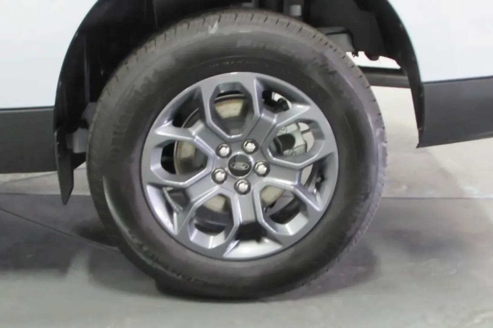 2025 /Navy Pier/Aspen Gray Ford Maverick XLT (3FTTW8H35SR) with an 2.5L Hybrid engine, Automatic transmission, located at 12836 Highway 21, De Soto, MO, 63020, (636) 337-7777, 38.151867, -90.575615 - **Unleash the Adventure: Explore the 2025 Ford Maverick XLT at Pettus Ford De Soto!**<br /> <br /> Are you ready to elevate your daily commute or embark on thrilling weekend adventures? Look no further than the stunning 2025 Ford Maverick XLT, now available at Pettus Ford De Soto! This compact truck - Photo#9