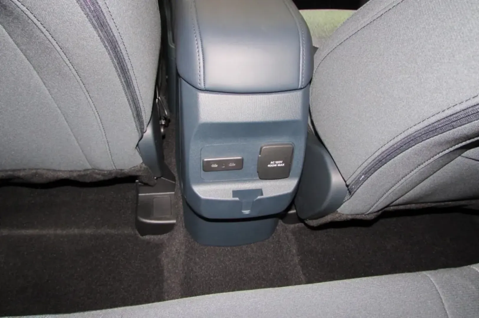 2025 /Navy Pier/Aspen Gray Ford Maverick XLT (3FTTW8H35SR) with an 2.5L Hybrid engine, Automatic transmission, located at 12836 Highway 21, De Soto, MO, 63020, (636) 337-7777, 38.151867, -90.575615 - **Unleash the Adventure: Explore the 2025 Ford Maverick XLT at Pettus Ford De Soto!**<br /> <br /> Are you ready to elevate your daily commute or embark on thrilling weekend adventures? Look no further than the stunning 2025 Ford Maverick XLT, now available at Pettus Ford De Soto! This compact truck - Photo#27