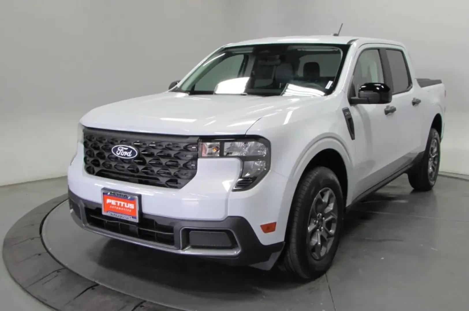 2025 /Navy Pier/Aspen Gray Ford Maverick XLT (3FTTW8H35SR) with an 2.5L Hybrid engine, Automatic transmission, located at 12836 Highway 21, De Soto, MO, 63020, (636) 337-7777, 38.151867, -90.575615 - **Unleash the Adventure: Explore the 2025 Ford Maverick XLT at Pettus Ford De Soto!**<br /> <br /> Are you ready to elevate your daily commute or embark on thrilling weekend adventures? Look no further than the stunning 2025 Ford Maverick XLT, now available at Pettus Ford De Soto! This compact truck - Photo#2