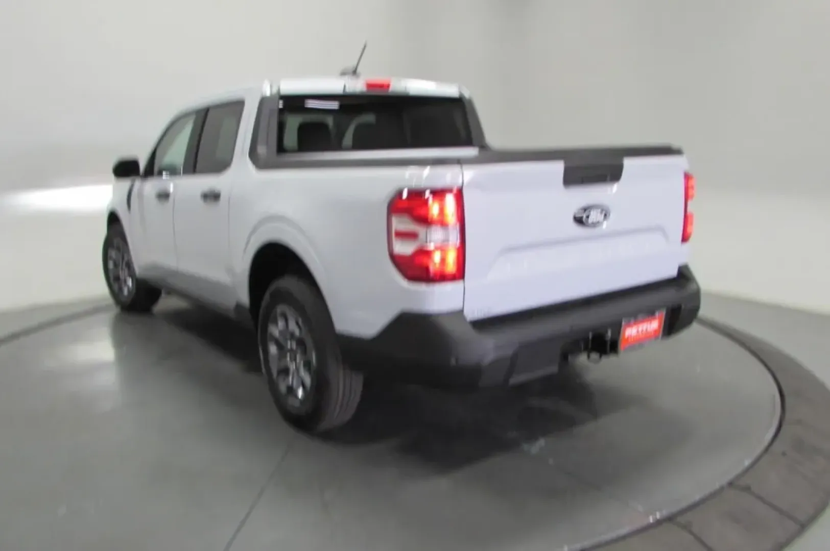 2025 /Navy Pier/Aspen Gray Ford Maverick XLT (3FTTW8H35SR) with an 2.5L Hybrid engine, Automatic transmission, located at 12836 Highway 21, De Soto, MO, 63020, (636) 337-7777, 38.151867, -90.575615 - **Unleash the Adventure: Explore the 2025 Ford Maverick XLT at Pettus Ford De Soto!**<br /> <br /> Are you ready to elevate your daily commute or embark on thrilling weekend adventures? Look no further than the stunning 2025 Ford Maverick XLT, now available at Pettus Ford De Soto! This compact truck - Photo#5
