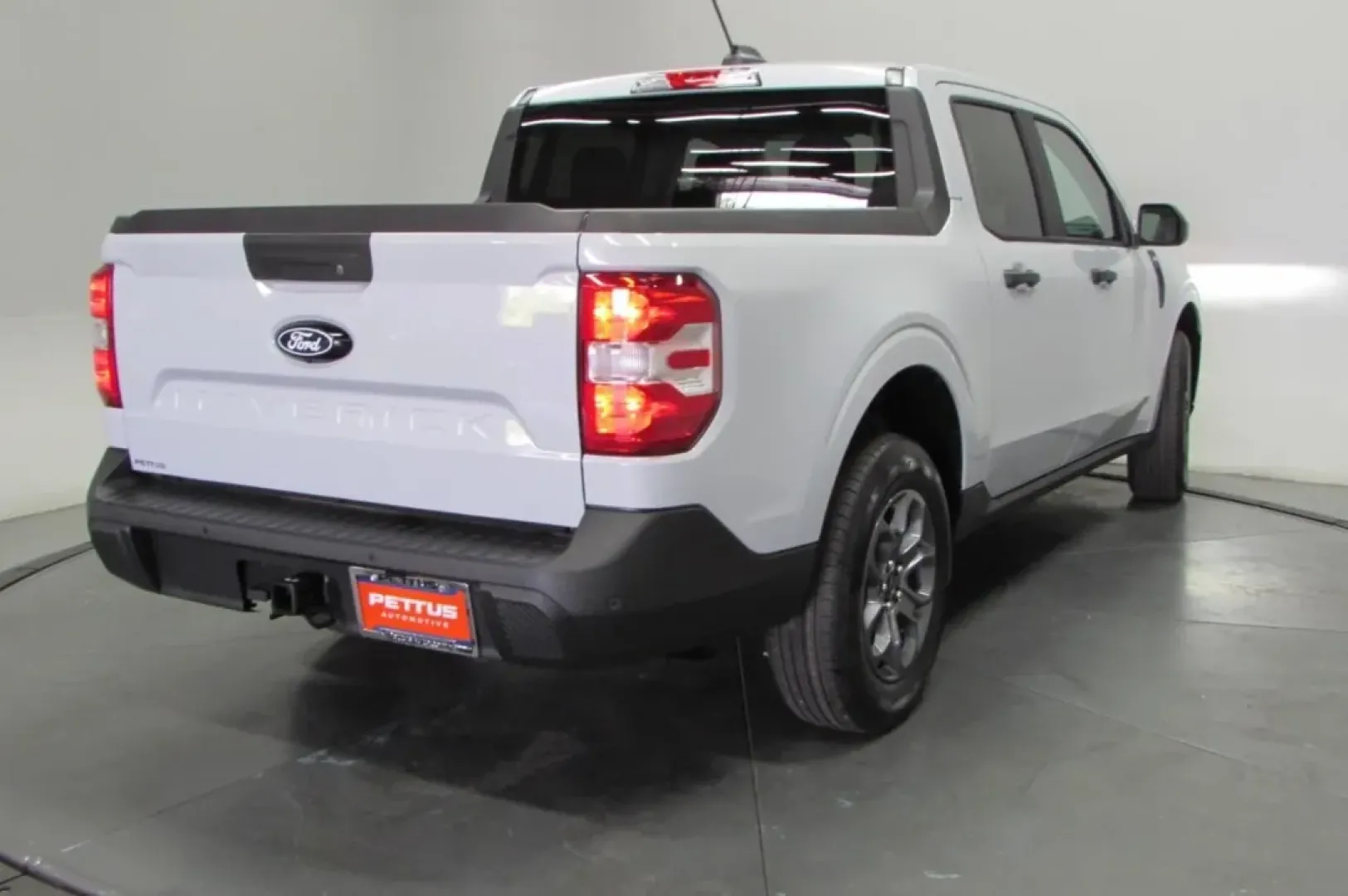 2025 /Navy Pier/Aspen Gray Ford Maverick XLT (3FTTW8H35SR) with an 2.5L Hybrid engine, Automatic transmission, located at 12836 Highway 21, De Soto, MO, 63020, (636) 337-7777, 38.151867, -90.575615 - **Unleash the Adventure: Explore the 2025 Ford Maverick XLT at Pettus Ford De Soto!**<br /> <br /> Are you ready to elevate your daily commute or embark on thrilling weekend adventures? Look no further than the stunning 2025 Ford Maverick XLT, now available at Pettus Ford De Soto! This compact truck - Photo#7