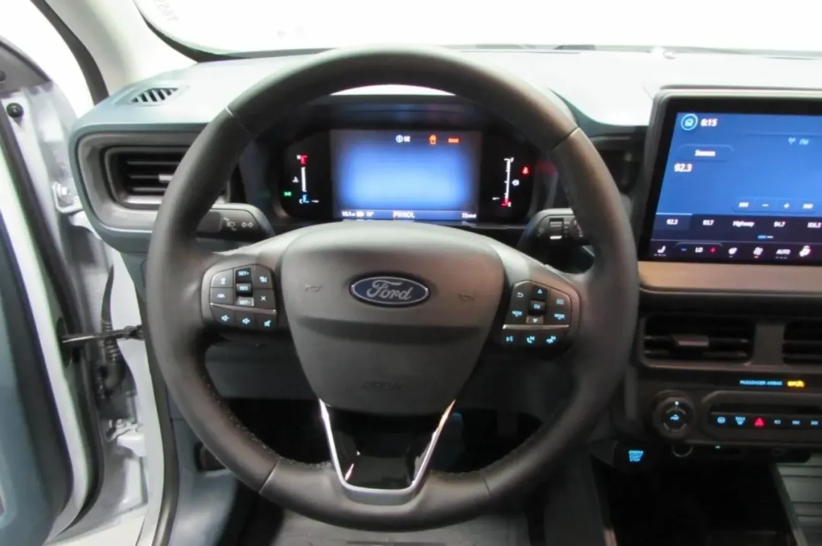 2025 /Black Onyx Ford Maverick LARIAT (3FTTW8S3XSR) with an 2.5L Hybrid engine, located at 12836 Highway 21, De Soto, MO, 63020, (636) 337-7777, 38.151867, -90.575615 - **Discover Your Adventure with the 2025 Ford Maverick LARIAT Perfect for Weekend Getaways!**<br /> <br /> Are you ready to elevate your weekend adventures or tackle daily commutes with style and efficiency? Look no further! The 2025 Ford Maverick LARIAT is the perfect blend of rugged capability and - Photo#16