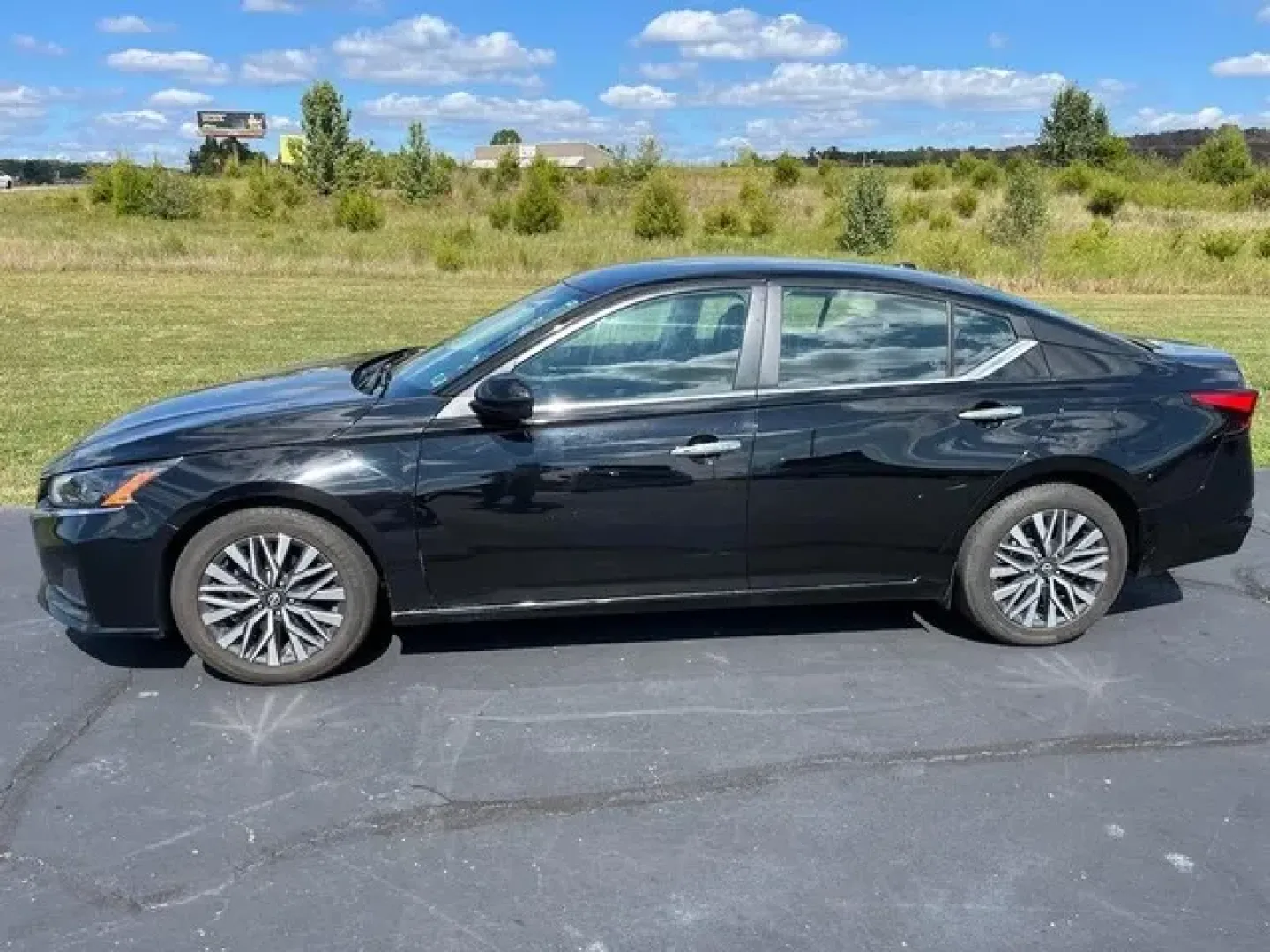 2023 Nissan Altima 2.5 SV (1N4BL4DV0PN) with an 2.5L DOHC 16-Valve 4-Cylinder engine, Automatic transmission, located at 141 Commercial Dr, Fredericktown, MO, 63645, (573) 783-6432, 37.570087, -90.320648 - **Discover Your Next Adventure with the 2023 Nissan Altima! Perfect for Commuters and Families Alike!**<br /> <br /> Are you in search of a vehicle that seamlessly blends style, efficiency, and practicality? Look no further than this stunning 2023 Nissan Altima, now available at Pettus Ford Frederic - Photo#0
