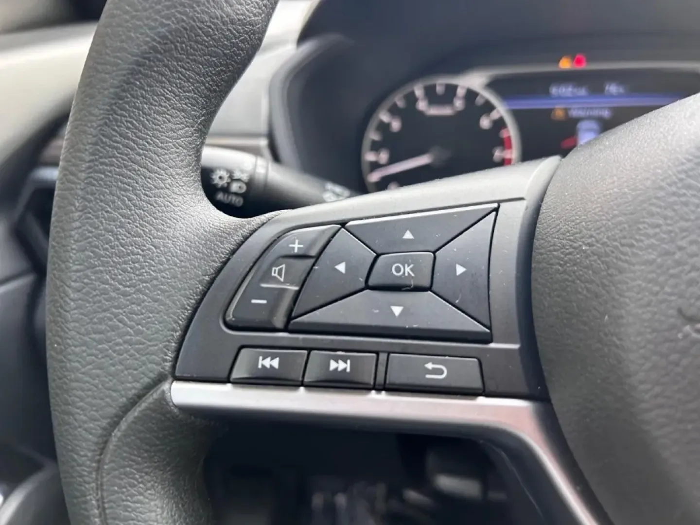 2023 Nissan Altima 2.5 SV (1N4BL4DV0PN) with an 2.5L DOHC 16-Valve 4-Cylinder engine, located at 141 Commercial Dr, Fredericktown, MO, 63645, (573) 783-6432, 37.570087, -90.320648 - **Discover Your Next Adventure with the 2023 Nissan Altima! Perfect for Commuters and Families Alike!**<br /> <br /> Are you in search of a vehicle that seamlessly blends style, efficiency, and practicality? Look no further than this stunning 2023 Nissan Altima, now available at Pettus Ford Frederic - Photo#11