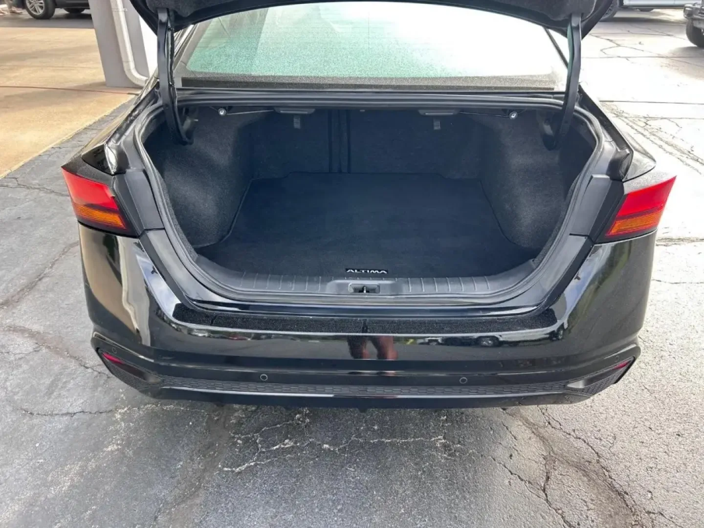 2023 Nissan Altima 2.5 SV (1N4BL4DV0PN) with an 2.5L DOHC 16-Valve 4-Cylinder engine, located at 141 Commercial Dr, Fredericktown, MO, 63645, (573) 783-6432, 37.570087, -90.320648 - **Discover Your Next Adventure with the 2023 Nissan Altima! Perfect for Commuters and Families Alike!**<br /> <br /> Are you in search of a vehicle that seamlessly blends style, efficiency, and practicality? Look no further than this stunning 2023 Nissan Altima, now available at Pettus Ford Frederic - Photo#4