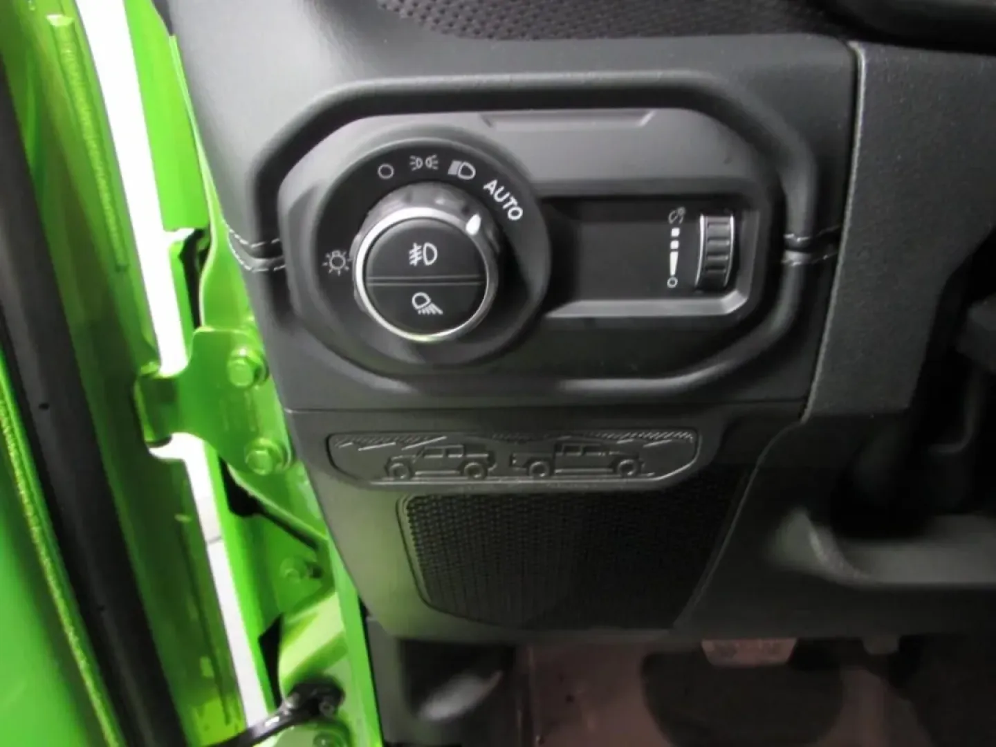 2025 /Black Jeep Gladiator Rubicon (1C6RJTBG7SL) with an Other engine, Automatic transmission, located at 12830 Highway 21, De Soto, MO, 63020, (636) 337-7777, 38.153099, -90.573624 - ### Experience the Adventure with the 2025 Jeep Gladiator Rubicon!<br /> <br /> Are you ready to elevate your outdoor adventures or tackle your daily commute with unparalleled style? The 2025 Jeep Gladiator Rubicon, available now at Pettus CDJR DeSoto, is your ticket to excitement both on and off th - Photo#13