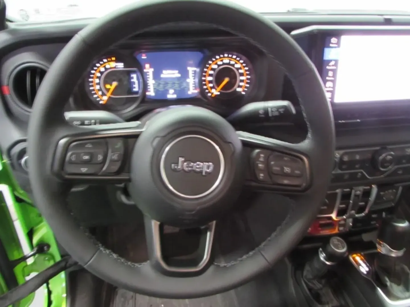 2025 /Black Jeep Gladiator Rubicon (1C6RJTBG7SL) with an Other engine, Automatic transmission, located at 12830 Highway 21, De Soto, MO, 63020, (636) 337-7777, 38.153099, -90.573624 - ### Experience the Adventure with the 2025 Jeep Gladiator Rubicon!<br /> <br /> Are you ready to elevate your outdoor adventures or tackle your daily commute with unparalleled style? The 2025 Jeep Gladiator Rubicon, available now at Pettus CDJR DeSoto, is your ticket to excitement both on and off th - Photo#14