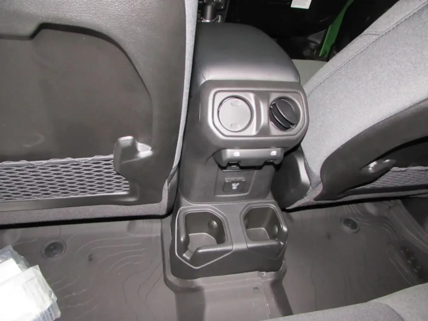 2025 /Black Jeep Gladiator Rubicon (1C6RJTBG7SL) with an Other engine, Automatic transmission, located at 12830 Highway 21, De Soto, MO, 63020, (636) 337-7777, 38.153099, -90.573624 - ### Experience the Adventure with the 2025 Jeep Gladiator Rubicon!<br /> <br /> Are you ready to elevate your outdoor adventures or tackle your daily commute with unparalleled style? The 2025 Jeep Gladiator Rubicon, available now at Pettus CDJR DeSoto, is your ticket to excitement both on and off th - Photo#26