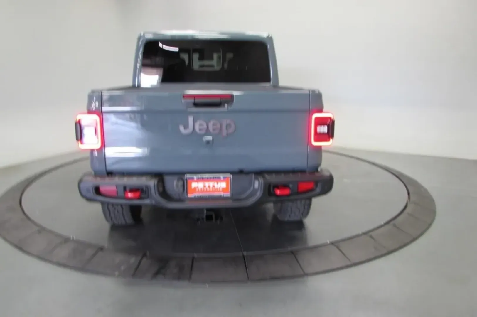 2025 /Black Jeep Gladiator Rubicon (1C6RJTBGXSL) with an Other engine, Automatic transmission, located at 12830 Highway 21, De Soto, MO, 63020, (636) 337-7777, 38.153099, -90.573624 - **Unleash Your Adventurous Spirit with the 2025 Jeep Gladiator Rubicon at Pettus CDJR DeSoto!**<br /> <br /> Are you ready to elevate your outdoor adventures and weekend getaways? The 2025 Jeep Gladiator Rubicon is more than just a truck; it's a lifestyle choice, perfect for those who crave thrillin - Photo#6