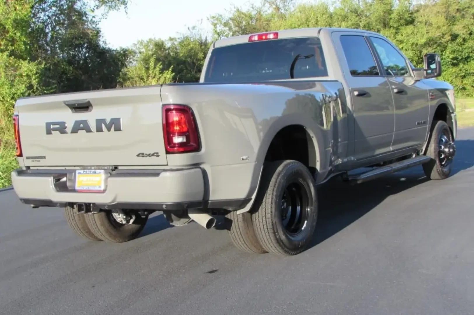 2026 /Black Ram 3500 Big Horn (3C63RRHL3TG) with an Other engine, located at 12830 Highway 21, De Soto, MO, 63020, (636) 337-7777, 38.153099, -90.573624 - Are you ready to take your adventures to the next level? Whether you're hauling gear for a weekend getaway, towing your camper for a family vacation, or simply navigating the everyday hustle, the 2026 Ram 3500 Big Horn is the ultimate companion for those who demand strength and reliability. With its - Photo#7