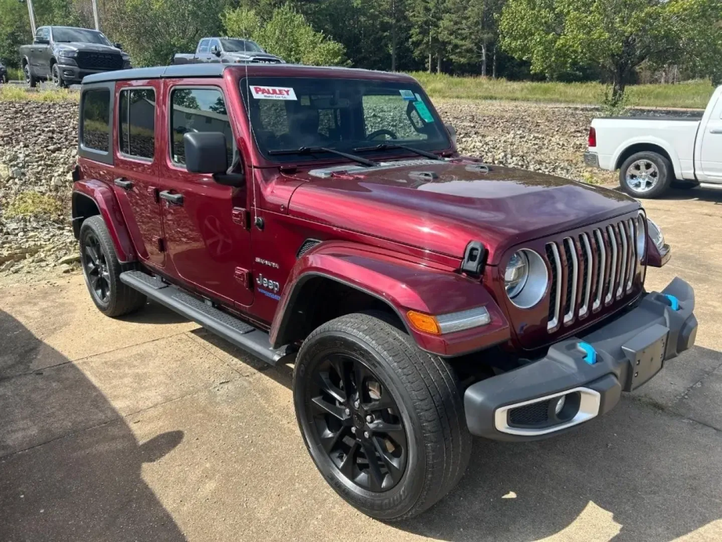 2022 Jeep Wrangler Unlimited Sahara 4xe (1C4JJXP69NW) with an 2.0L Turbocharged engine, Automatic transmission, located at 970 Woodlawn Dr., Farmington, MO, 63640, (573) 431-7800, 37.825642, -90.468674 - **Elevate Your Adventures with the 2022 Jeep Wrangler Unlimited Sahara 4xe!**<br /> <br /> Are you ready to embrace the great outdoors while enjoying the comfort and technology of a modern SUV? Look no further than this stunning **2022 Jeep Wrangler Unlimited Sahara 4xe**, now available at **Pettus - Photo#0