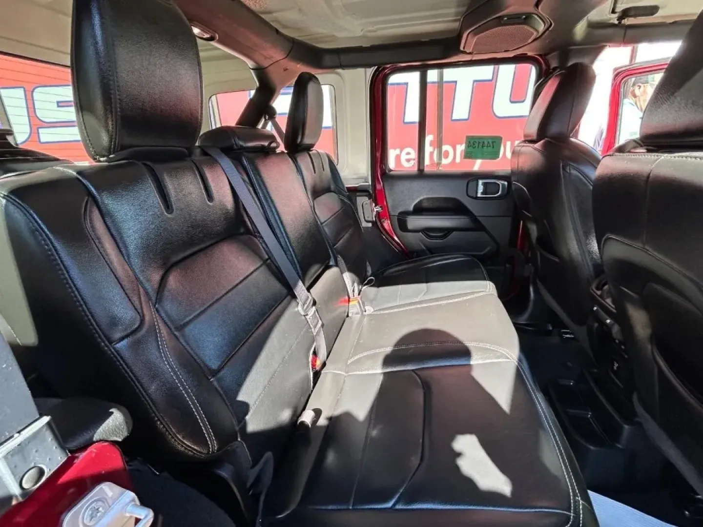 2022 /Black Leather Jeep Wrangler Unlimited Sahara 4xe (1C4JJXP69NW) with an 2.0L I4 DOHC DI Turbo PHEV engine, Automatic transmission, located at 970 Woodlawn Dr., Farmington, MO, 63640, (573) 431-7800, 37.825642, -90.468674 - **Elevate Your Adventures with the 2022 Jeep Wrangler Unlimited Sahara 4xe!**<br /> <br /> Are you ready to embrace the great outdoors while enjoying the comfort and technology of a modern SUV? Look no further than this stunning **2022 Jeep Wrangler Unlimited Sahara 4xe**, now available at **Pettus - Photo#12