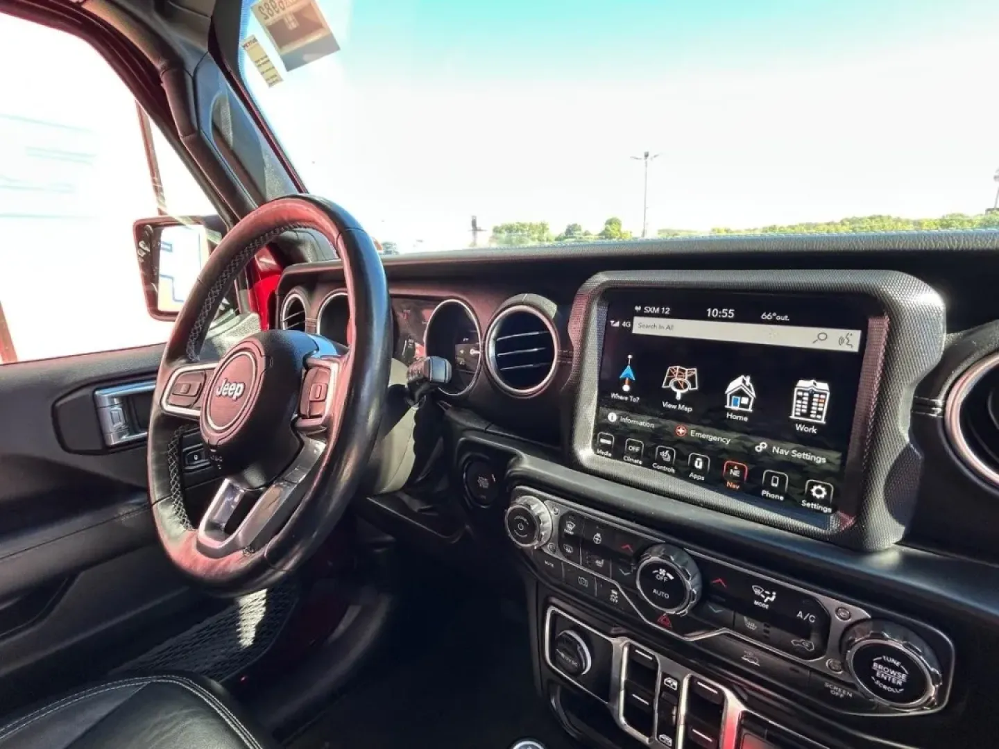 2022 /Black Leather Jeep Wrangler Unlimited Sahara 4xe (1C4JJXP69NW) with an 2.0L I4 DOHC DI Turbo PHEV engine, Automatic transmission, located at 970 Woodlawn Dr., Farmington, MO, 63640, (573) 431-7800, 37.825642, -90.468674 - **Elevate Your Adventures with the 2022 Jeep Wrangler Unlimited Sahara 4xe!**<br /> <br /> Are you ready to embrace the great outdoors while enjoying the comfort and technology of a modern SUV? Look no further than this stunning **2022 Jeep Wrangler Unlimited Sahara 4xe**, now available at **Pettus - Photo#8