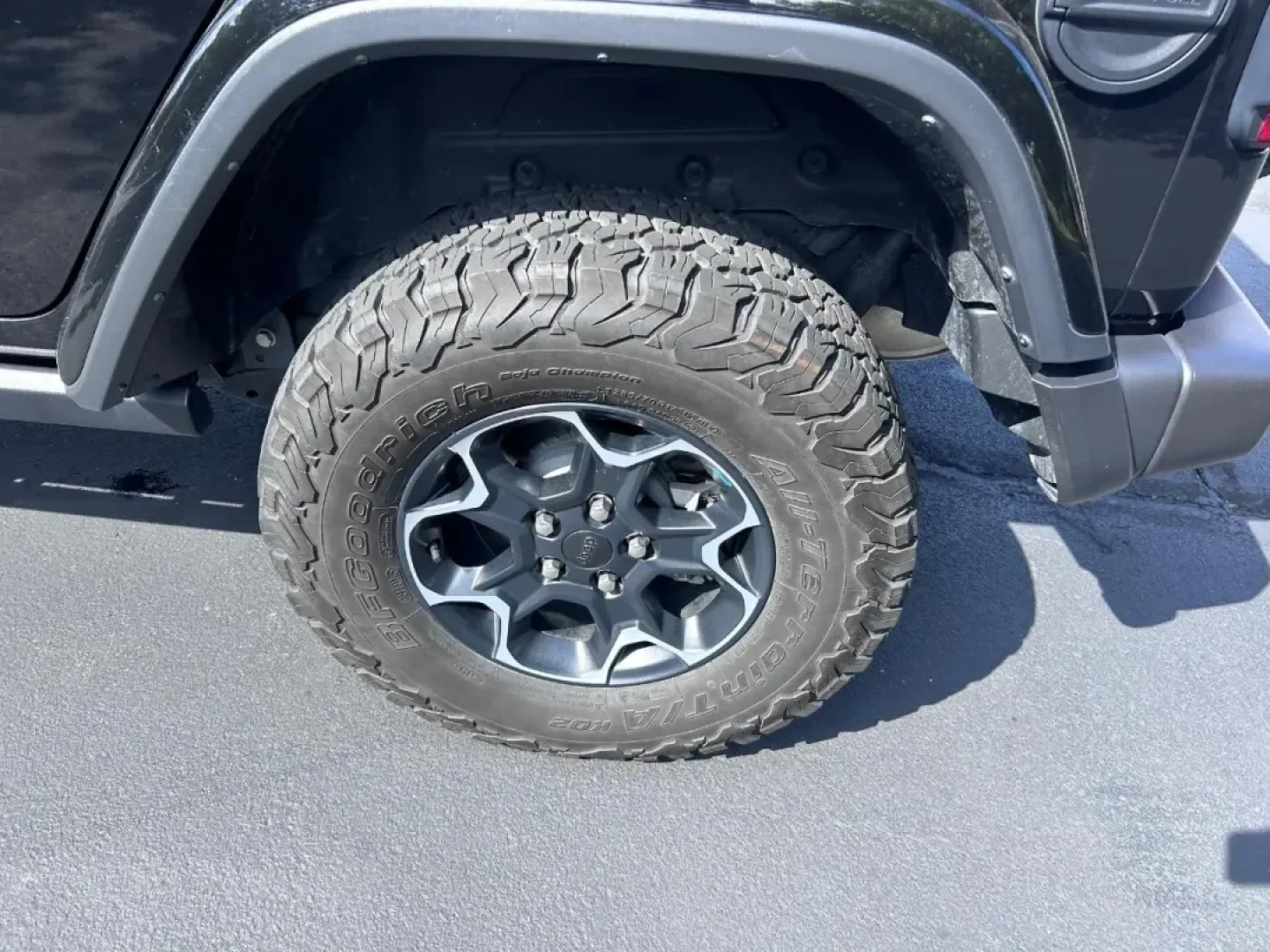 2022 /Black Leather Jeep Wrangler Unlimited Rubicon 4xe (1C4JJXR65NW) with an 2.0L I4 DOHC DI Turbo PHEV engine, Automatic transmission, located at 970 Woodlawn Dr., Farmington, MO, 63640, (573) 431-7800, 37.825642, -90.468674 - ### Adventure Awaits with this 2022 Jeep Wrangler Unlimited Rubicon 4xe<br /> <br /> Are you ready to take your outdoor adventures to the next level? If you're looking for a vehicle that blends rugged capability with eco-friendly technology, the 2022 Jeep Wrangler Unlimited Rubicon 4xe is your perfe - Photo#5