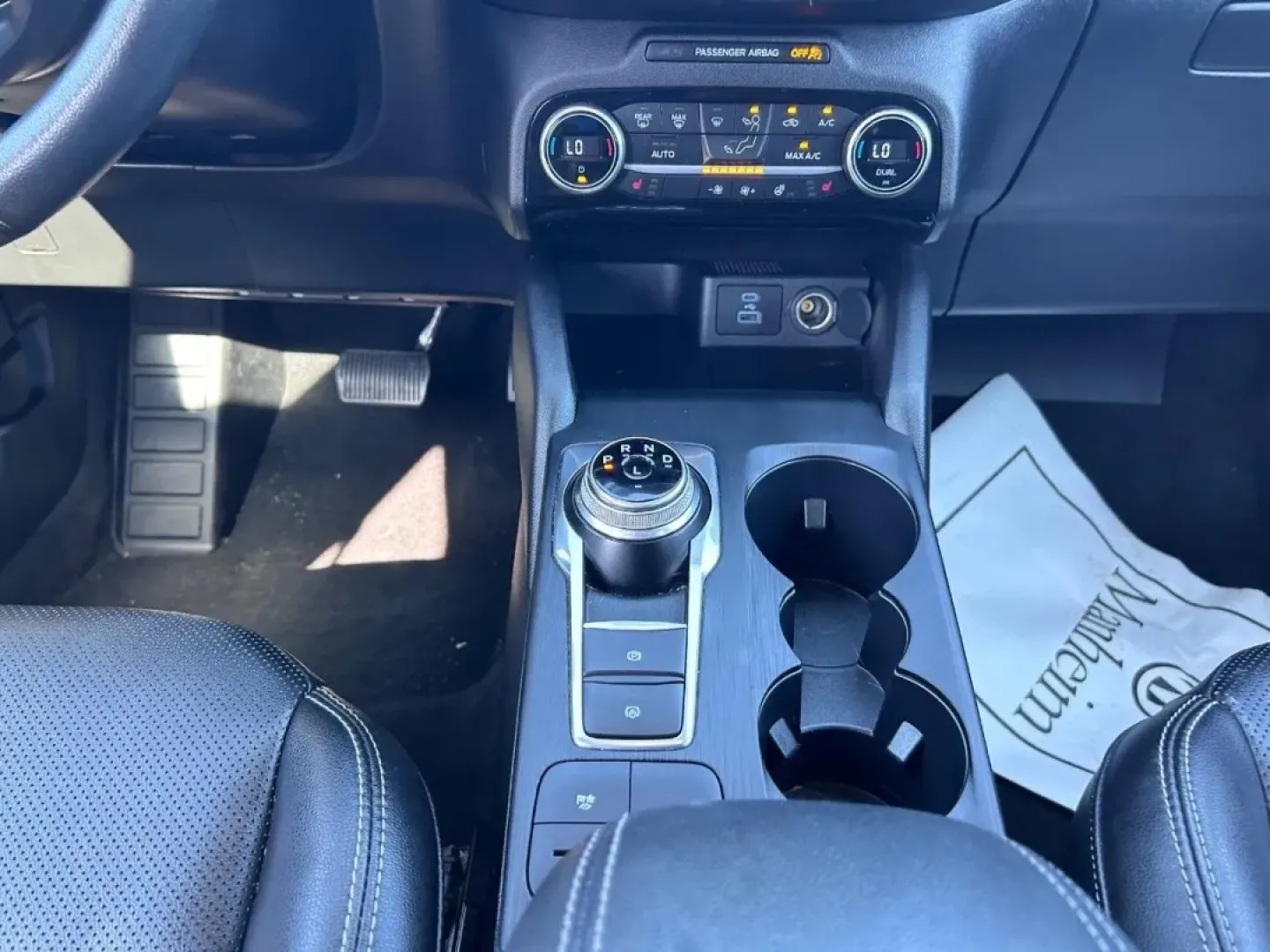 2021 /Ebony Leather Ford Escape SEL (1FMCU0CZ2MU) with an 2.5L iVCT Atkinson Cycle I-4 Hybrid engine, Automatic transmission, located at 970 Woodlawn Dr., Farmington, MO, 63640, (573) 431-7800, 37.825642, -90.468674 - **Discover Your Next Adventure with the 2021 Ford Escape SEL at Pettus CDJR Farmington!**<br /> <br /> Are you ready to elevate your driving experience? Whether you're navigating the hustle and bustle of daily commutes, planning weekend getaways, or carting the family around town, the 2021 Ford Esca - Photo#16