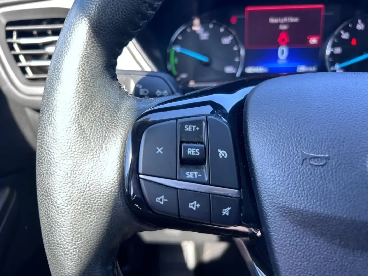 2021 /Ebony Leather Ford Escape SEL (1FMCU9CZ2MU) with an 2.5L iVCT Atkinson Cycle I-4 Hybrid engine, Automatic transmission, located at 970 Woodlawn Dr., Farmington, MO, 63640, (573) 431-7800, 37.825642, -90.468674 - **Experience Adventure with the 2021 Ford Escape SEL - Your Ideal Weekend Companion!**<br /> <br /> Are you ready to elevate your weekends and daily commutes? The 2021 Ford Escape SEL, available now at Pettus CDJR Farmington, is designed to enhance your lifestyle whether you're navigating the busy s - Photo#12
