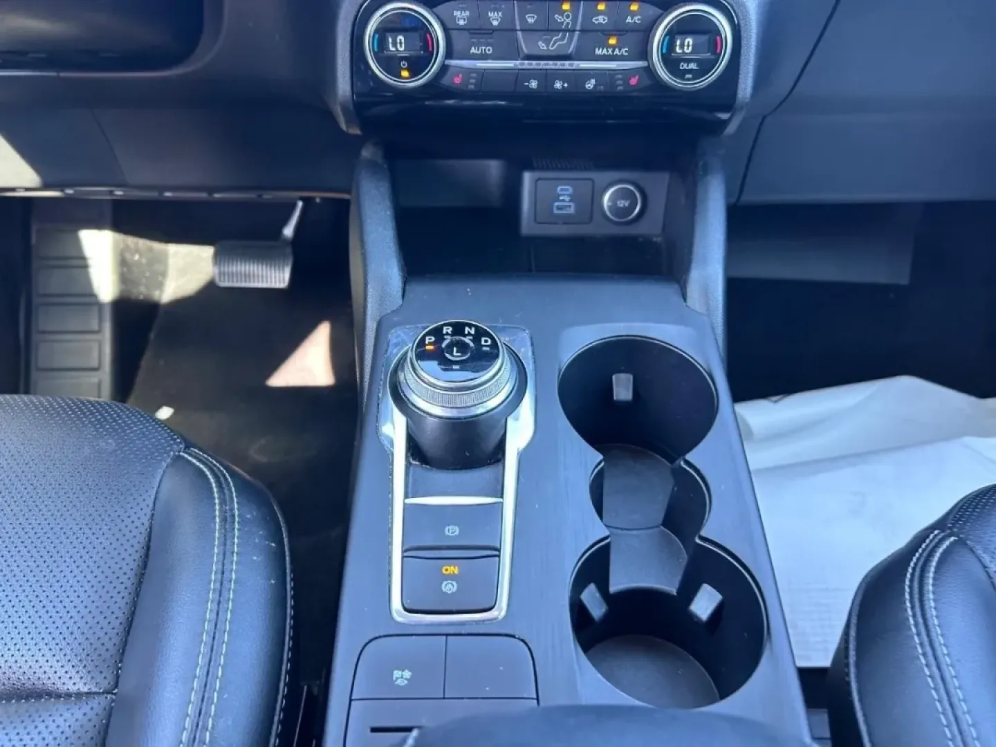 2021 /Ebony Leather Ford Escape SEL (1FMCU9CZ2MU) with an 2.5L iVCT Atkinson Cycle I-4 Hybrid engine, Automatic transmission, located at 970 Woodlawn Dr., Farmington, MO, 63640, (573) 431-7800, 37.825642, -90.468674 - **Experience Adventure with the 2021 Ford Escape SEL - Your Ideal Weekend Companion!**<br /> <br /> Are you ready to elevate your weekends and daily commutes? The 2021 Ford Escape SEL, available now at Pettus CDJR Farmington, is designed to enhance your lifestyle whether you're navigating the busy s - Photo#16
