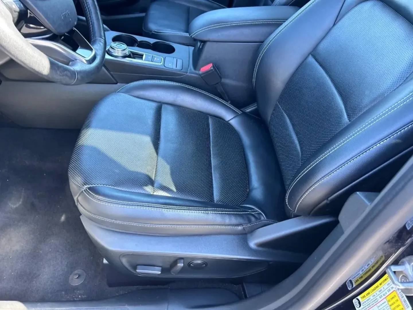 2021 /Ebony Leather Ford Escape SEL (1FMCU9CZ2MU) with an 2.5L iVCT Atkinson Cycle I-4 Hybrid engine, Automatic transmission, located at 970 Woodlawn Dr., Farmington, MO, 63640, (573) 431-7800, 37.825642, -90.468674 - **Experience Adventure with the 2021 Ford Escape SEL - Your Ideal Weekend Companion!**<br /> <br /> Are you ready to elevate your weekends and daily commutes? The 2021 Ford Escape SEL, available now at Pettus CDJR Farmington, is designed to enhance your lifestyle whether you're navigating the busy s - Photo#19
