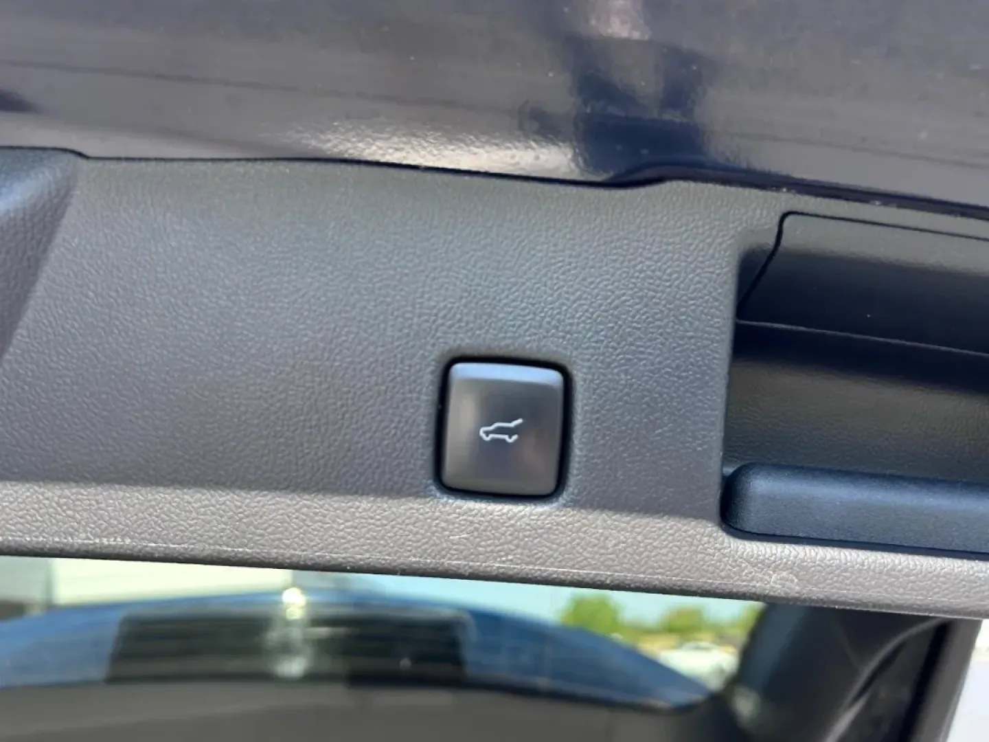 2021 /Ebony Leather Ford Escape SEL (1FMCU9CZ2MU) with an 2.5L iVCT Atkinson Cycle I-4 Hybrid engine, Automatic transmission, located at 970 Woodlawn Dr., Farmington, MO, 63640, (573) 431-7800, 37.825642, -90.468674 - **Experience Adventure with the 2021 Ford Escape SEL - Your Ideal Weekend Companion!**<br /> <br /> Are you ready to elevate your weekends and daily commutes? The 2021 Ford Escape SEL, available now at Pettus CDJR Farmington, is designed to enhance your lifestyle whether you're navigating the busy s - Photo#5