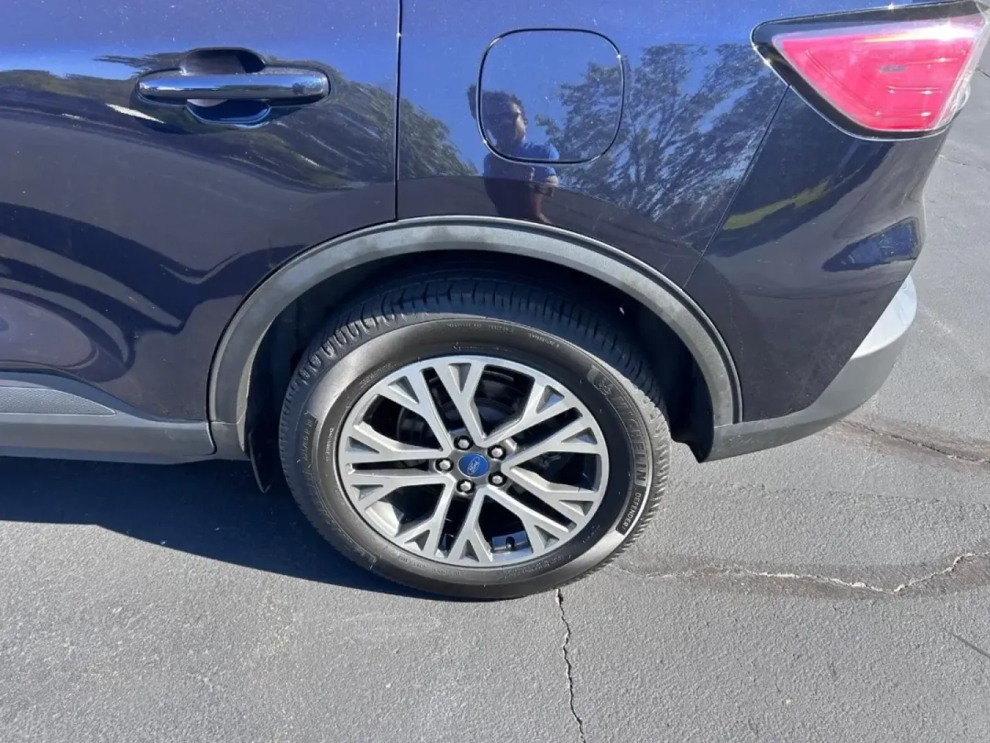2021 /Ebony Leather Ford Escape SEL (1FMCU9CZ2MU) with an 2.5L iVCT Atkinson Cycle I-4 Hybrid engine, Automatic transmission, located at 970 Woodlawn Dr., Farmington, MO, 63640, (573) 431-7800, 37.825642, -90.468674 - **Experience Adventure with the 2021 Ford Escape SEL - Your Ideal Weekend Companion!**<br /> <br /> Are you ready to elevate your weekends and daily commutes? The 2021 Ford Escape SEL, available now at Pettus CDJR Farmington, is designed to enhance your lifestyle whether you're navigating the busy s - Photo#6