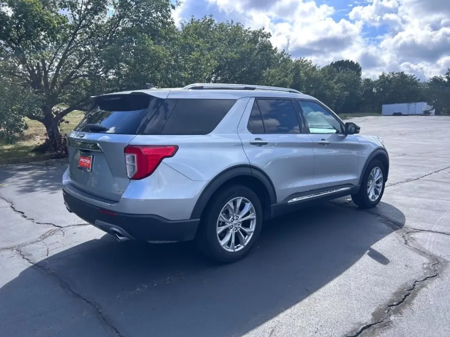 2023 /Ebony Leather Ford Explorer Limited (1FMSK8FH2PG) with an 2.3L EcoBoost I-4 engine, located at 970 Woodlawn Dr., Farmington, MO, 63640, (573) 431-7800, 37.825642, -90.468674 - **Explore the Great Outdoors with the 2023 Ford Explorer Limited Your Ideal Adventure Companion!**<br /> <br /> Are you ready to take your family adventures to the next level? The 2023 Ford Explorer Limited is the perfect SUV for those who crave both comfort and capability. With its spacious interi - Photo#2