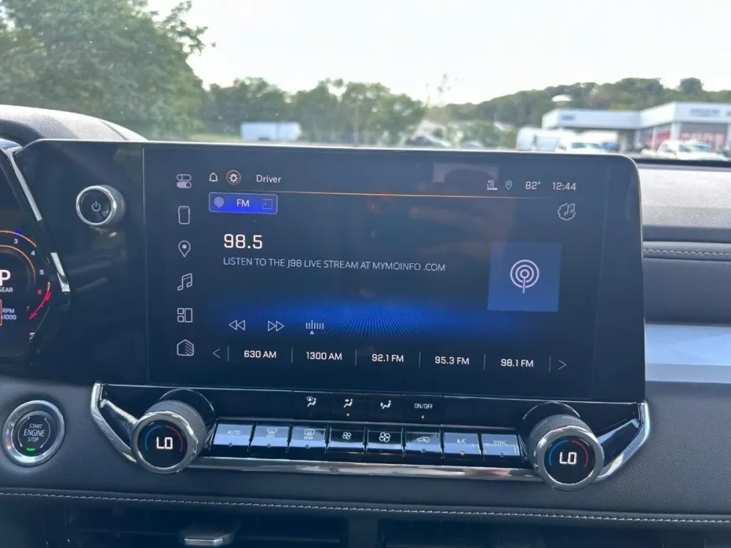 2024 /Jet Black Cloth Chevrolet Colorado LT (1GCPTCEK8R1) with an 2.7L engine, located at 970 Woodlawn Dr., Farmington, MO, 63640, (573) 431-7800, 37.825642, -90.468674 - ### Discover Your New Adventure-Ready Truck: 2024 Chevrolet Colorado LT at Pettus CDJR Farmington<br /> <br /> Are you ready to elevate your outdoor adventures or tackle daily commutes with ease? Look no further than the stunning 2024 Chevrolet Colorado LT, available now at Pettus CDJR Farmington! T - Photo#13