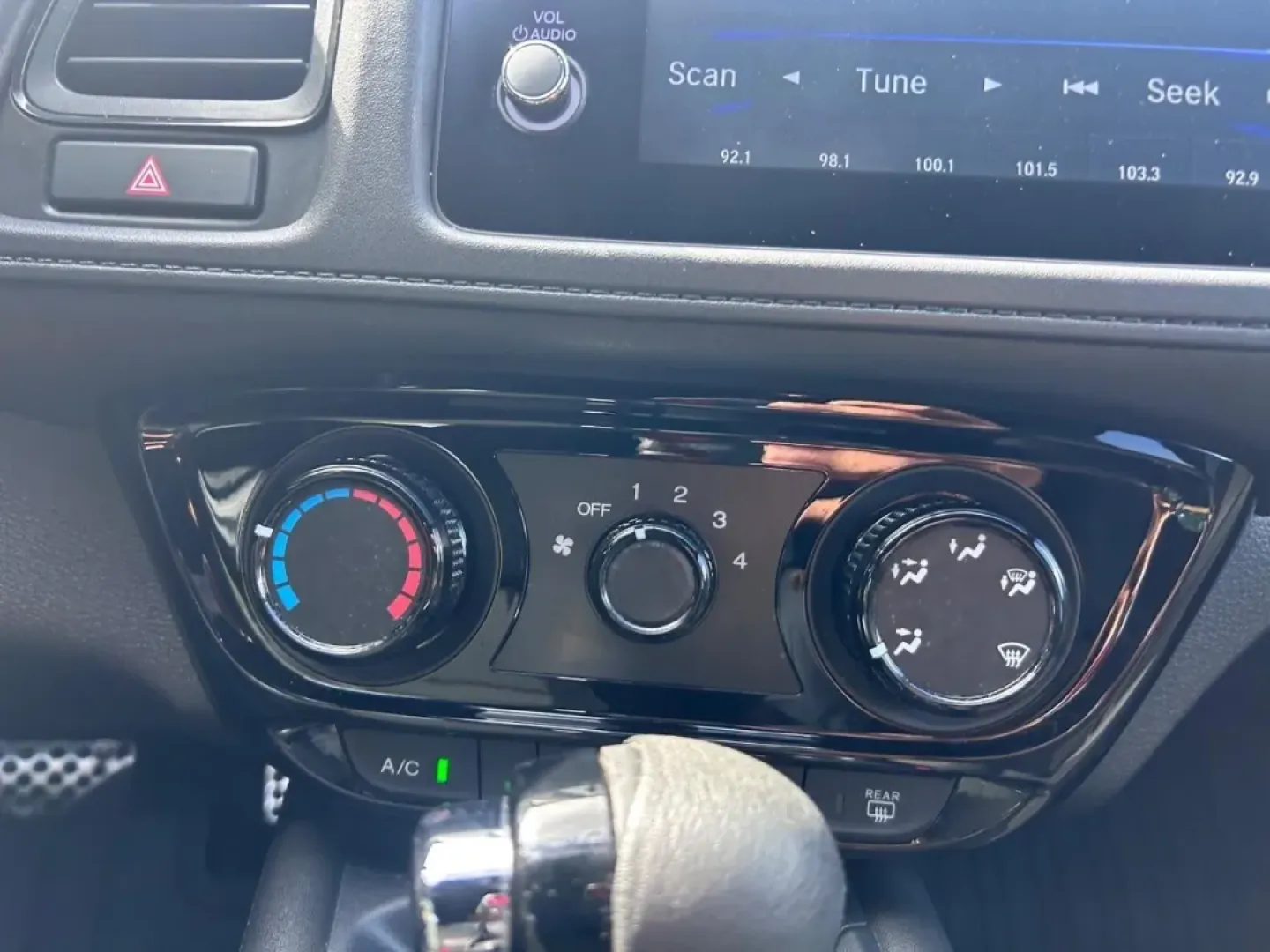 2022 /Black Cloth Honda HR-V Sport (3CZRU6H15NM) with an 1.8L I-4 SOHC 16-Valve i-VTEC engine, Automatic transmission, located at 970 Woodlawn Dr., Farmington, MO, 63640, (573) 431-7800, 37.825642, -90.468674 - **Explore Adventure with the 2022 Honda HR-V Sport at Pettus CDJR Farmington!**<br /> <br /> Are you searching for a versatile and stylish SUV that fits seamlessly into your active lifestyle? Look no further than the 2022 Honda HR-V Sport, now available at Pettus CDJR Farmington! As the perfect vehi - Photo#14